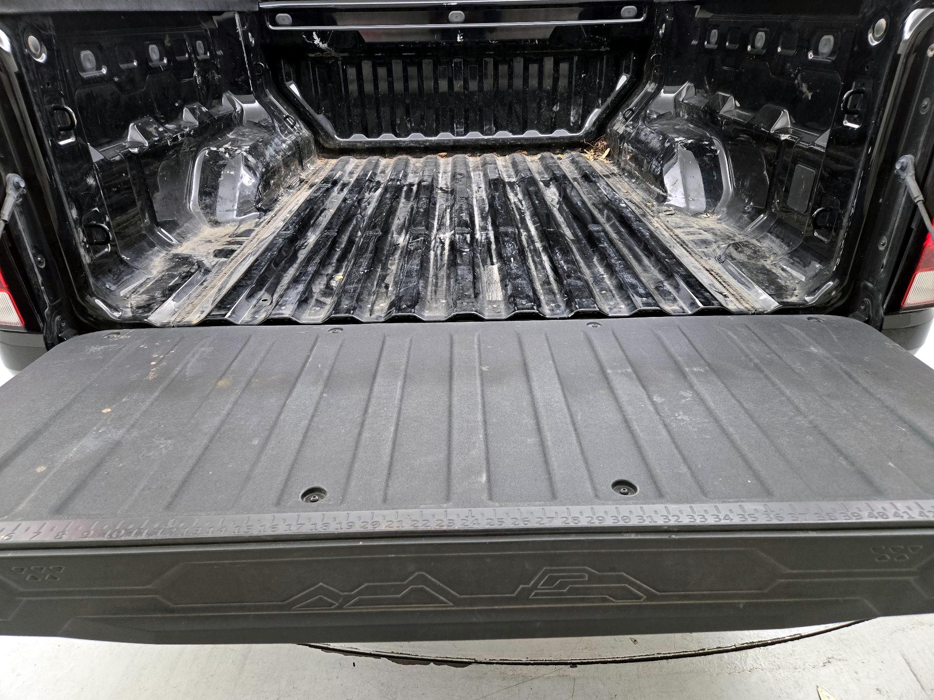 Thumbnail: 2024 Chevrolet Colorado - 20