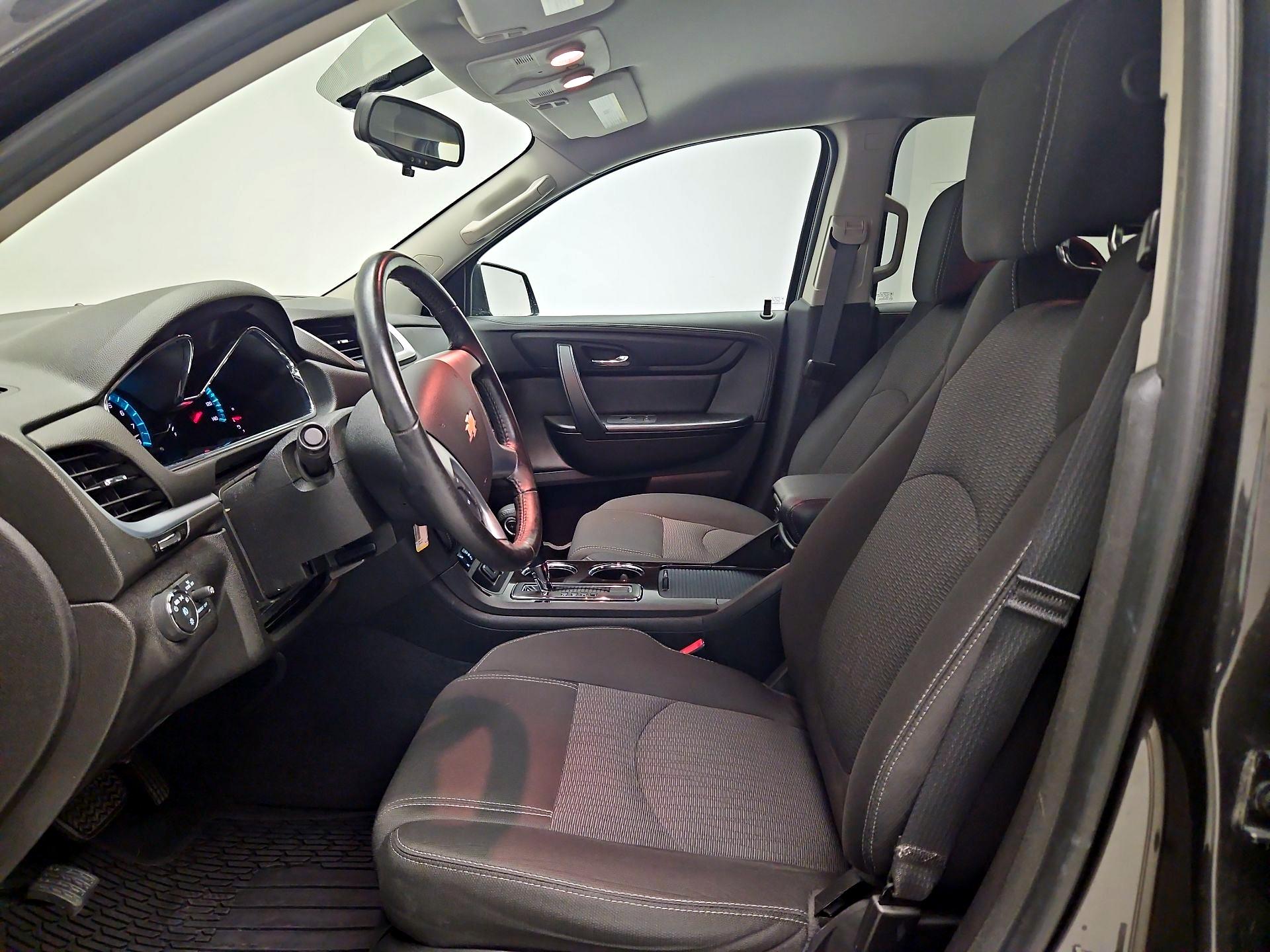 Thumbnail: 2016 Chevrolet Traverse - 11