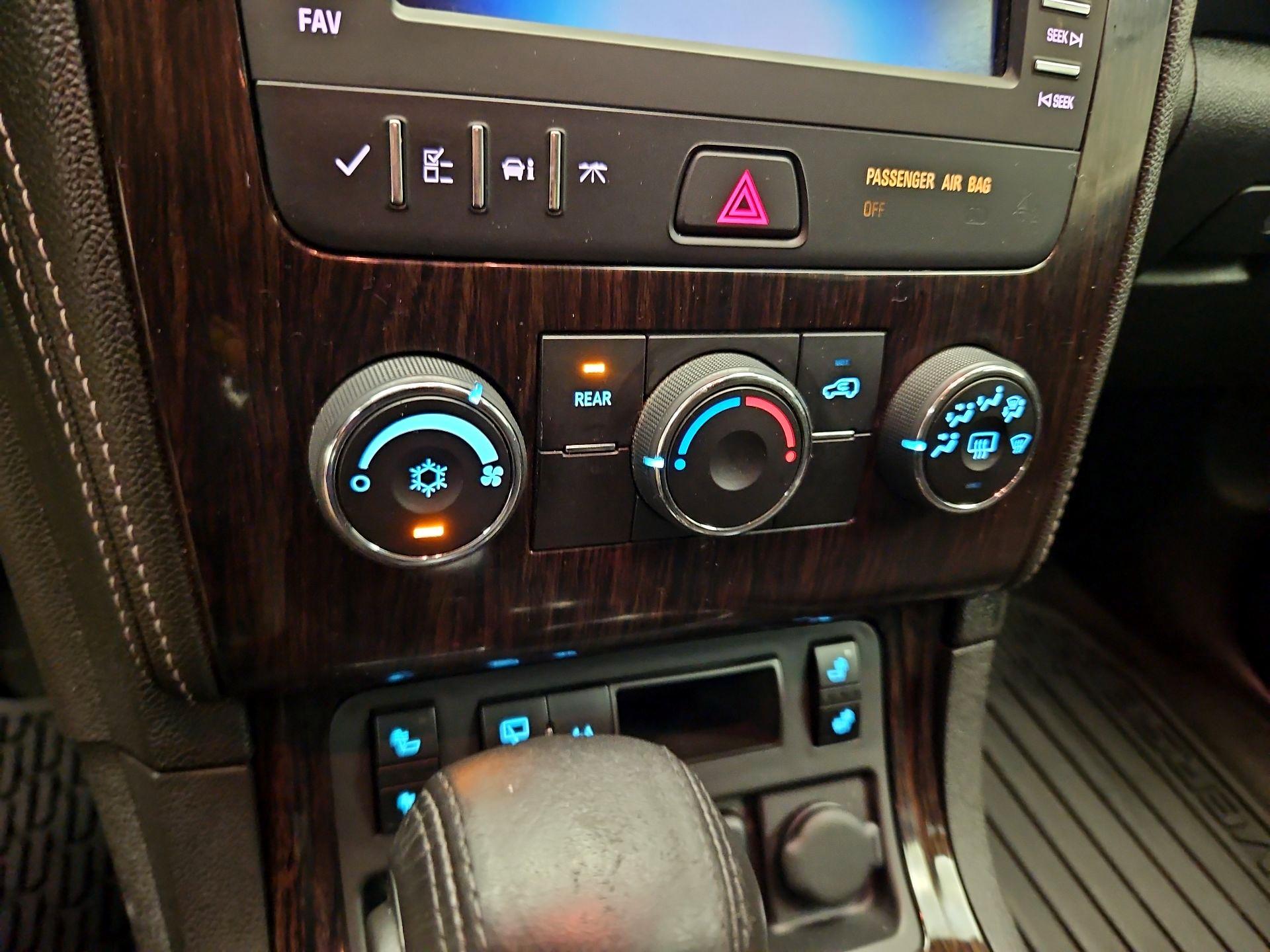 Thumbnail: 2016 Chevrolet Traverse - 16