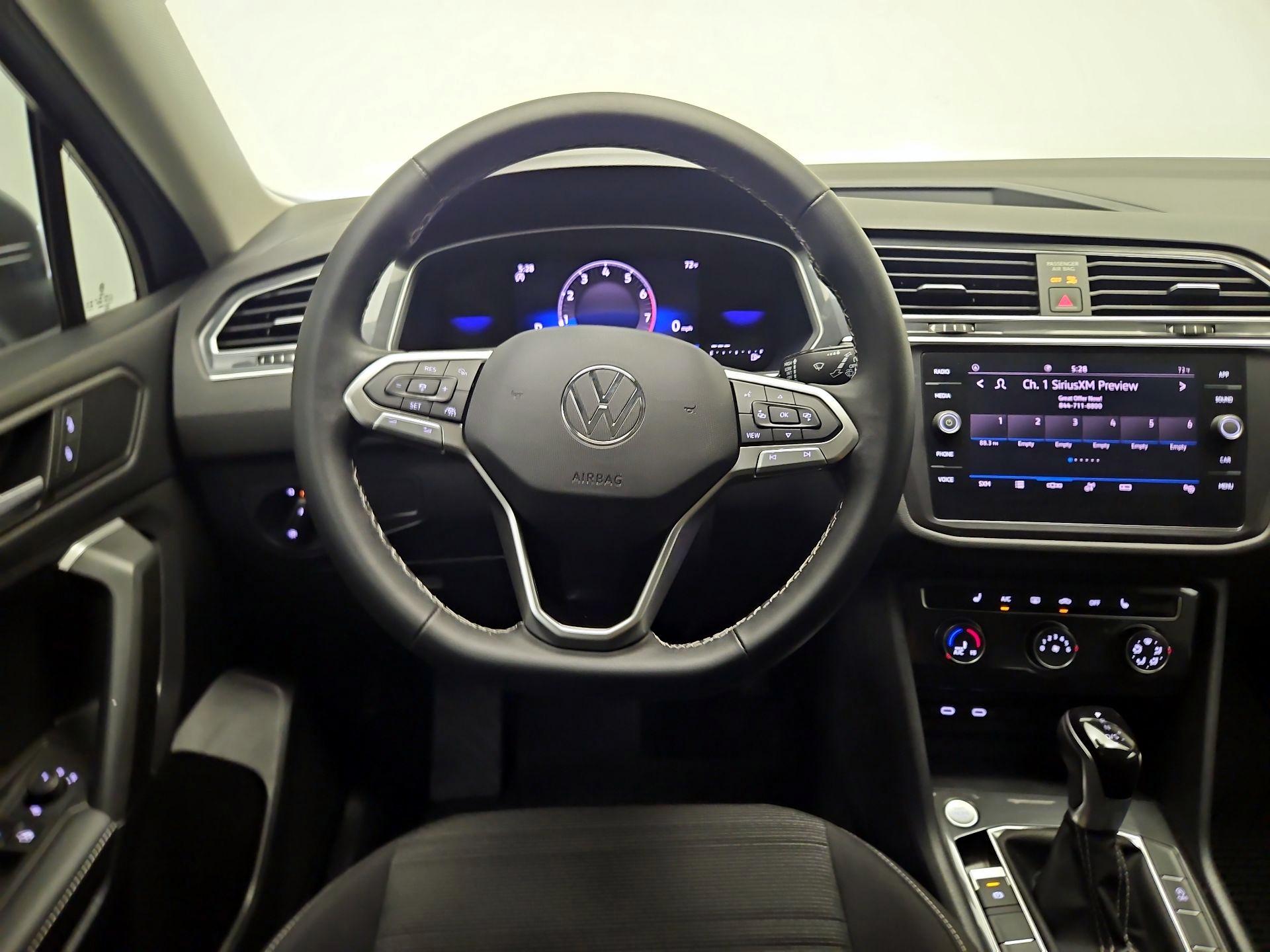 Thumbnail: 2024 Volkswagen Tiguan - 10