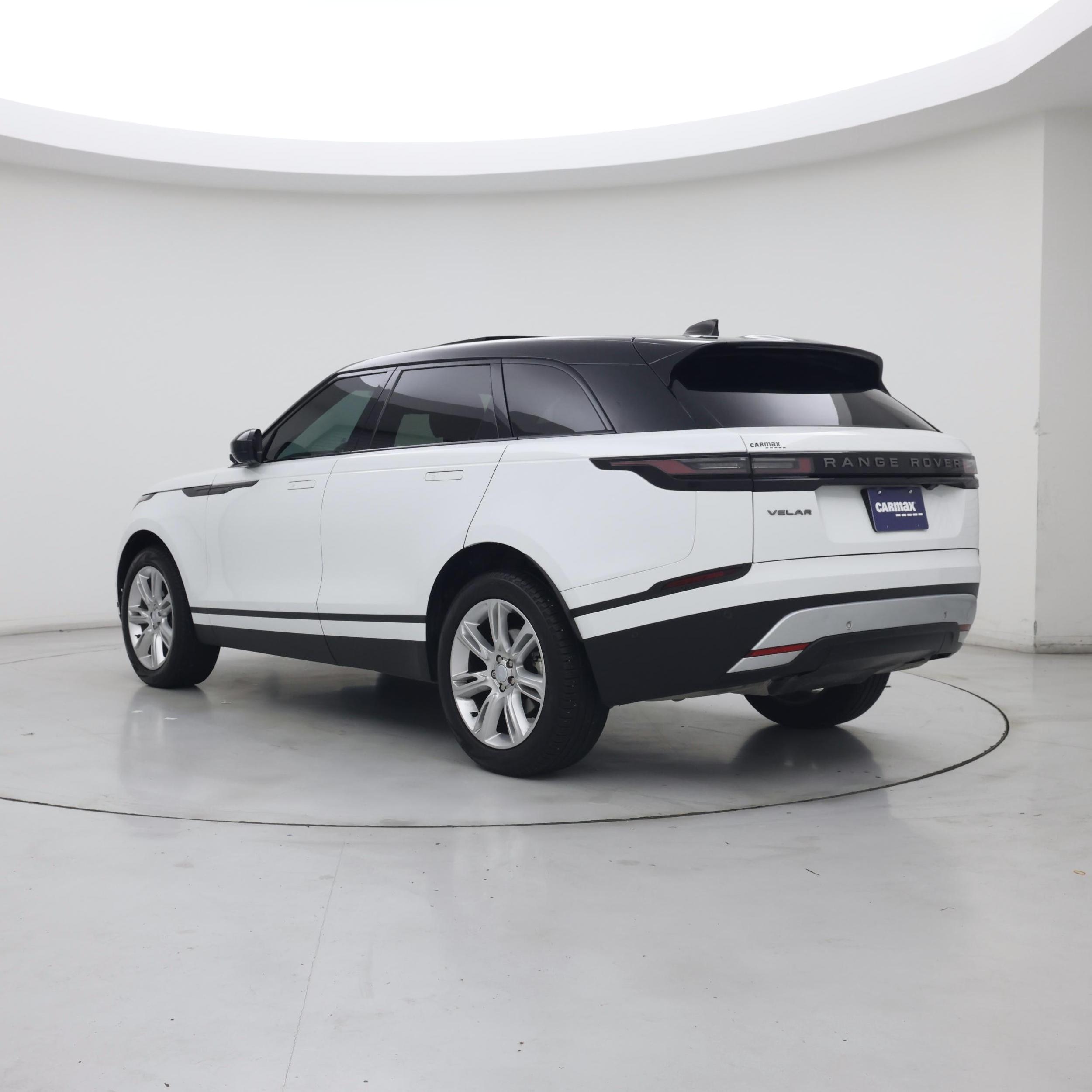 Thumbnail: 2026 Land Rover Range Rover Velar - 2