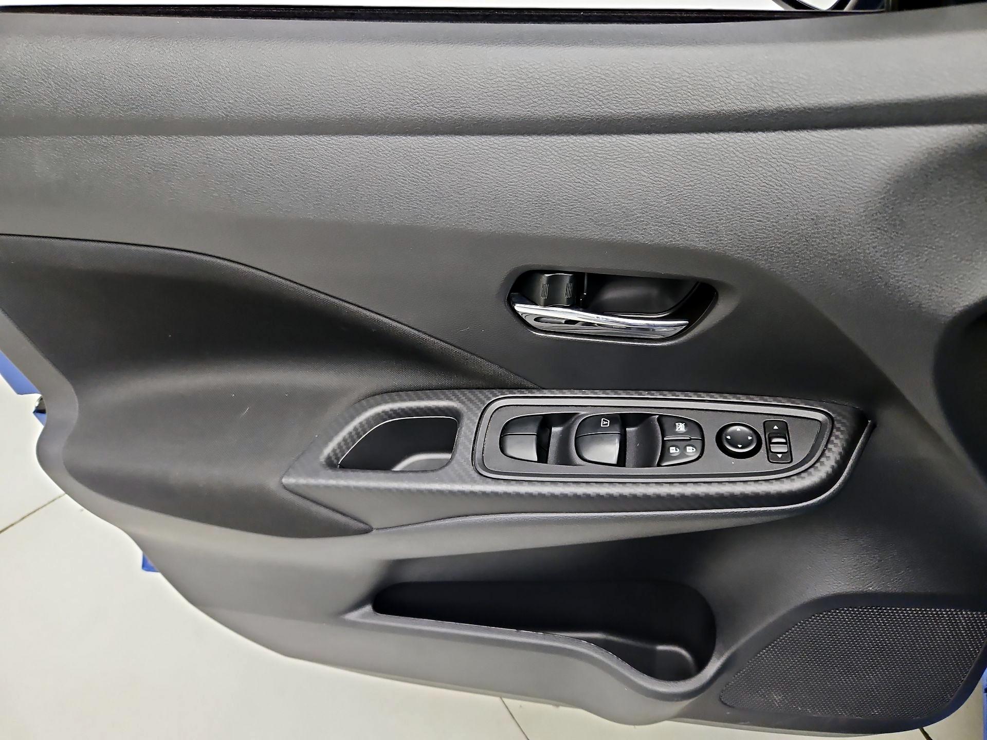 Thumbnail: 2021 Nissan Versa - 12