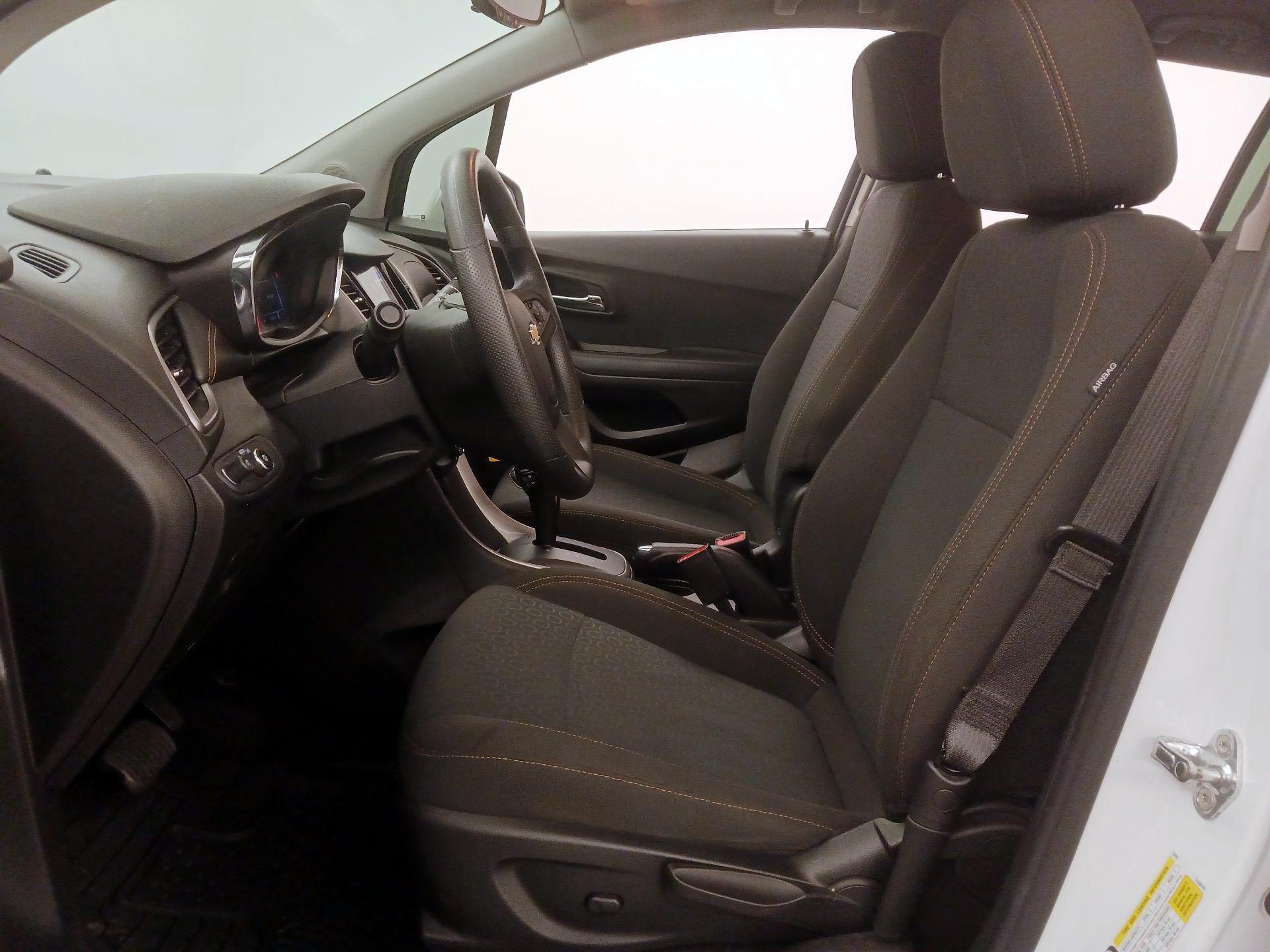 Thumbnail: 2021 Chevrolet Trax - 11