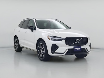 2024 Volvo XC60 B5 Ultimate Dark Theme