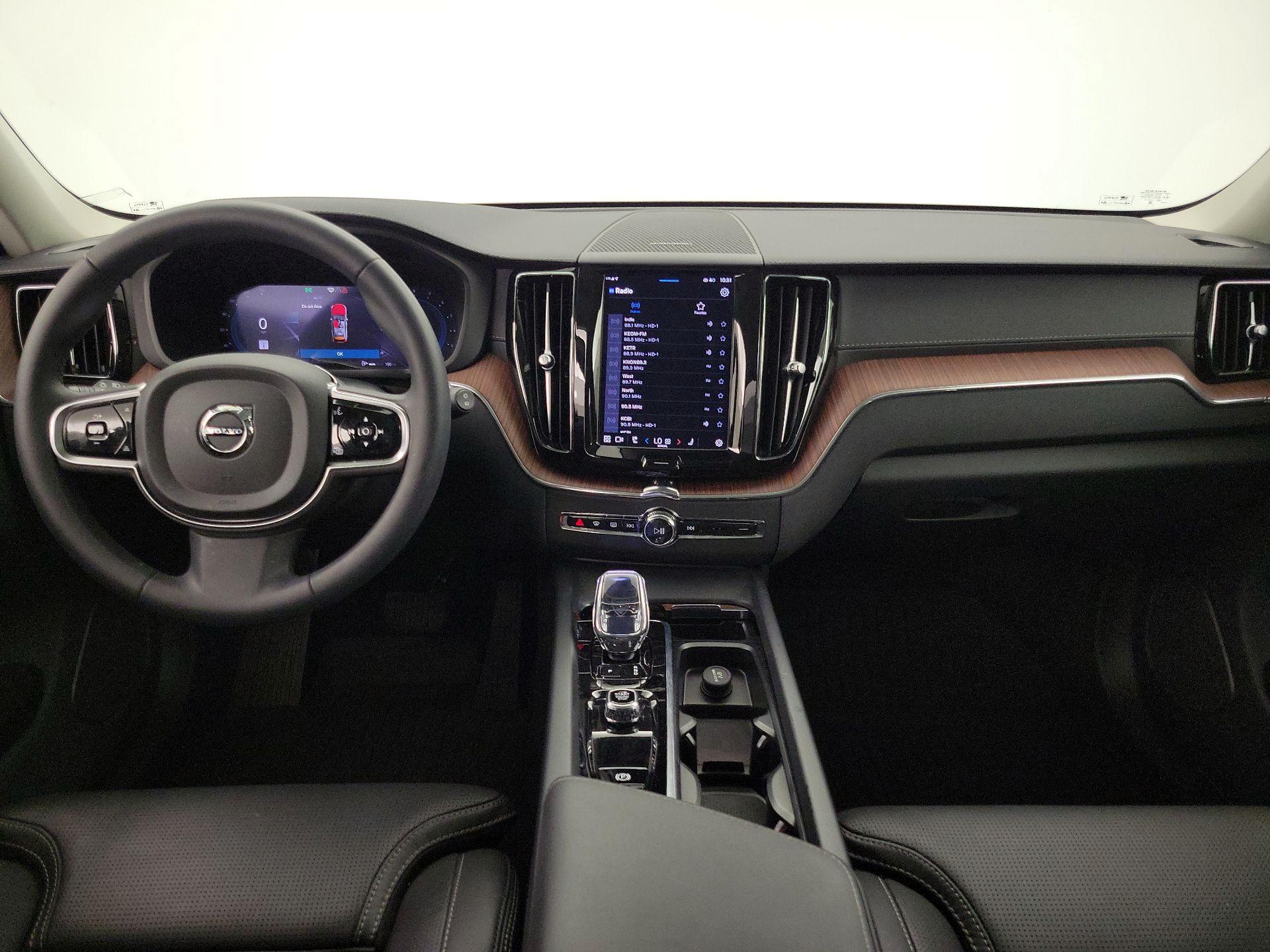 Thumbnail: 2024 Volvo XC60 - 9