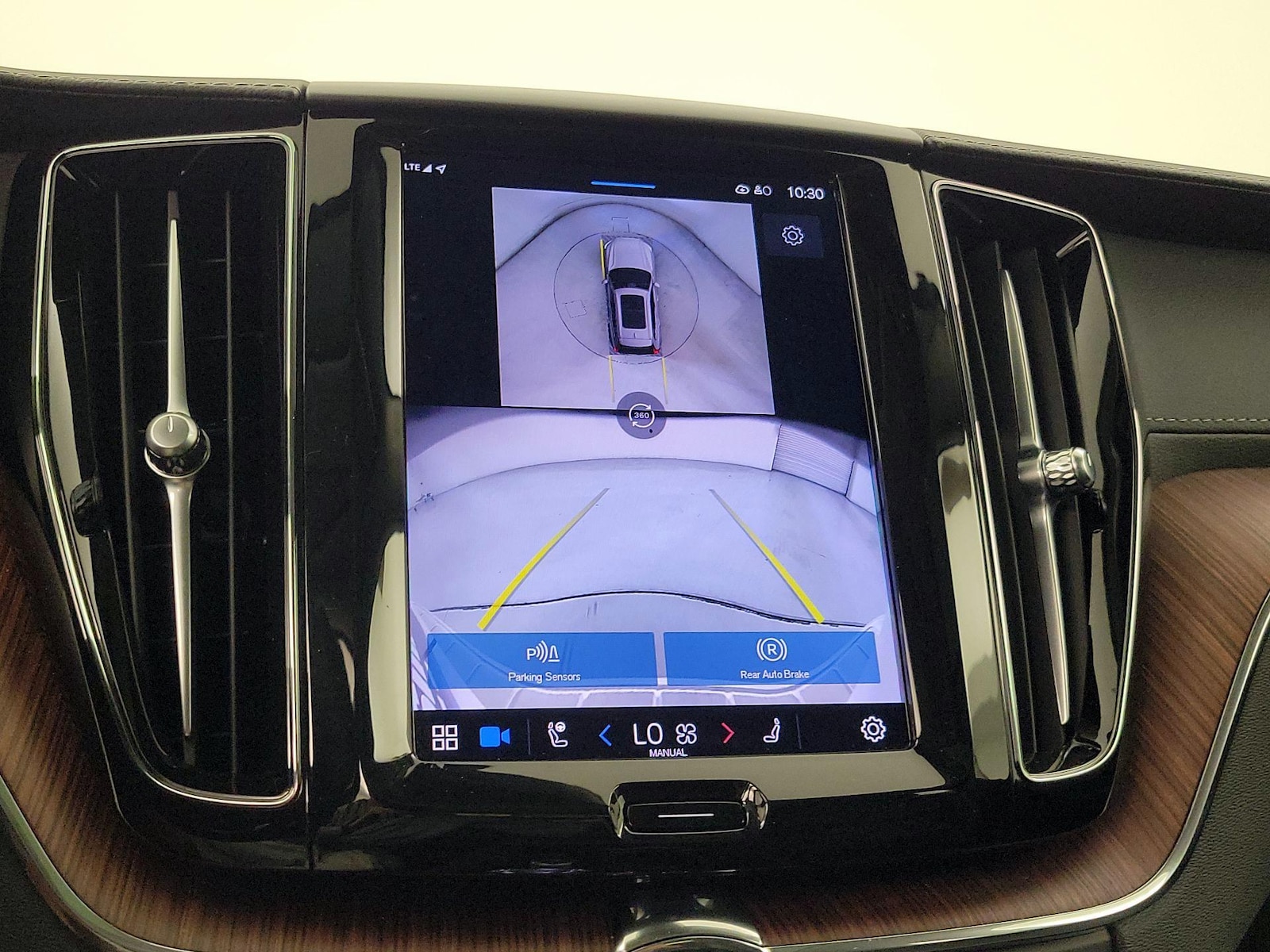 2024 Volvo XC60 Ultimate - Photo 15