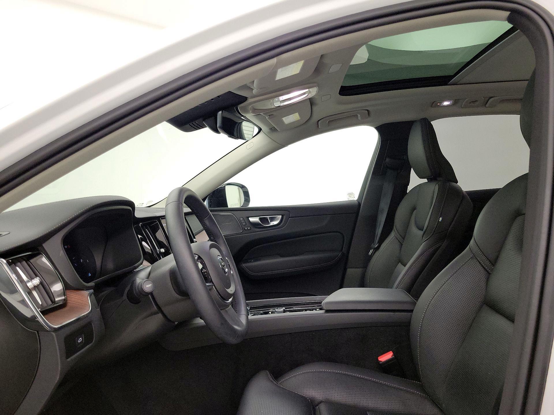 Thumbnail: 2024 Volvo XC60 - 19