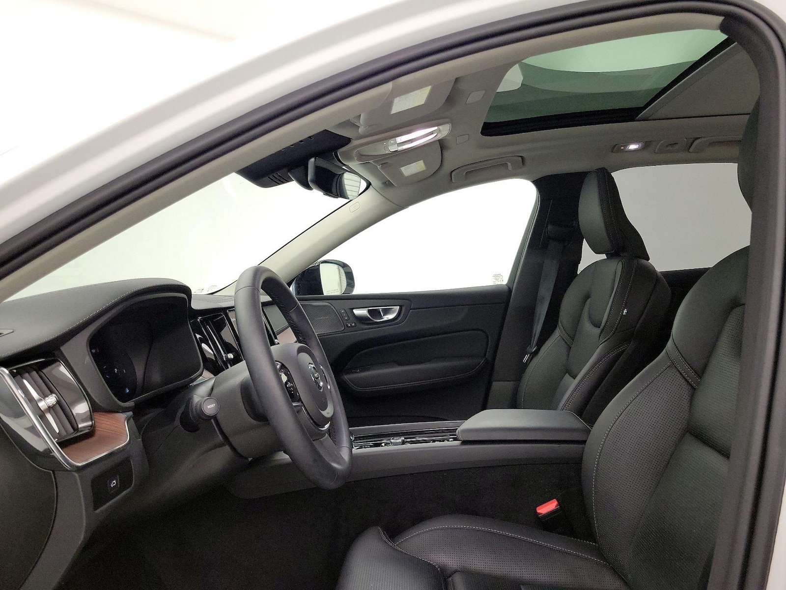 2024 Volvo XC60 Ultimate - Photo 20