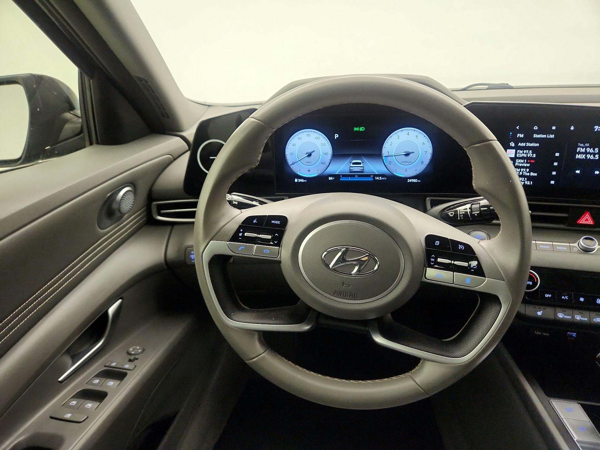 Thumbnail: 2023 Hyundai Elantra - 10