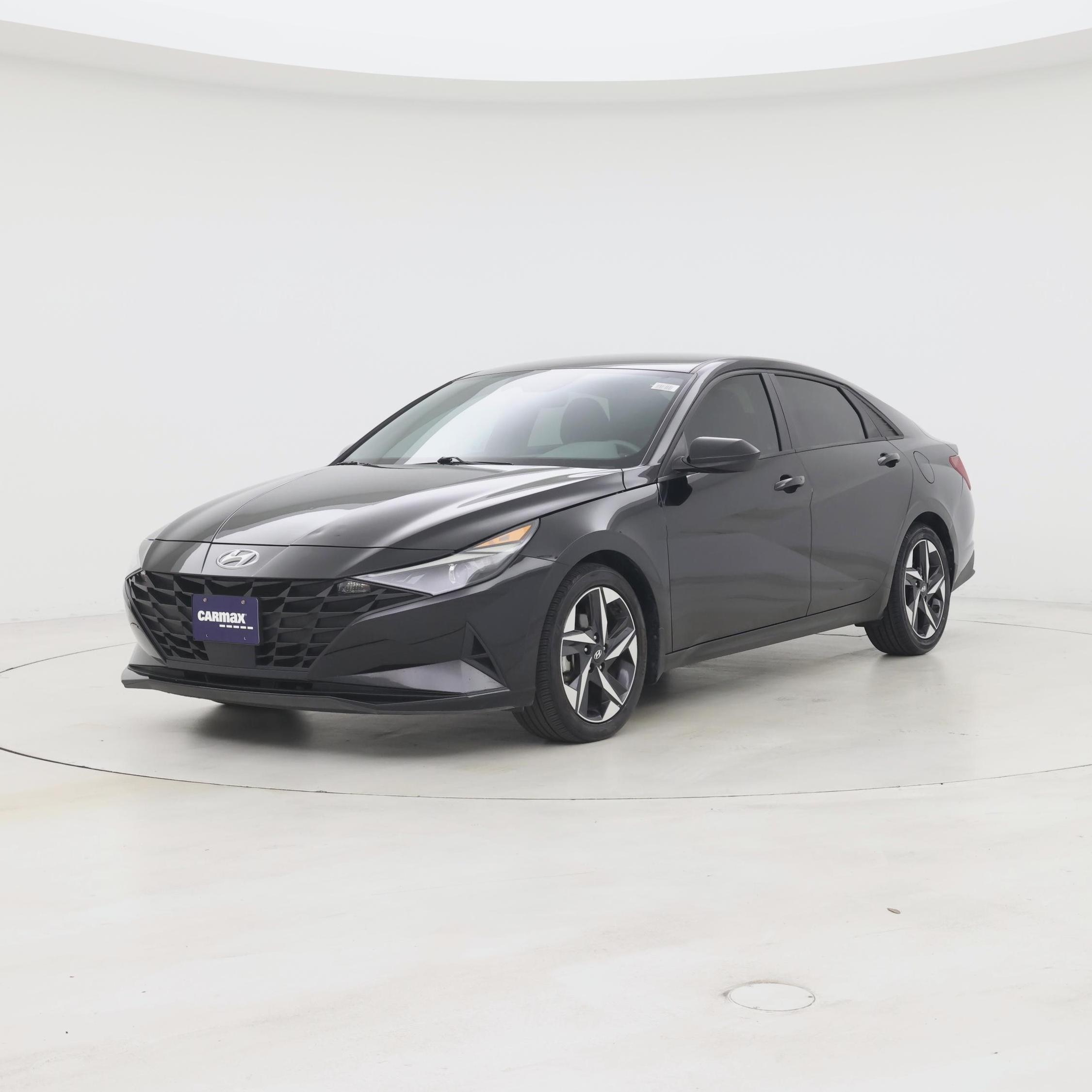 Thumbnail: 2023 Hyundai Elantra - 4