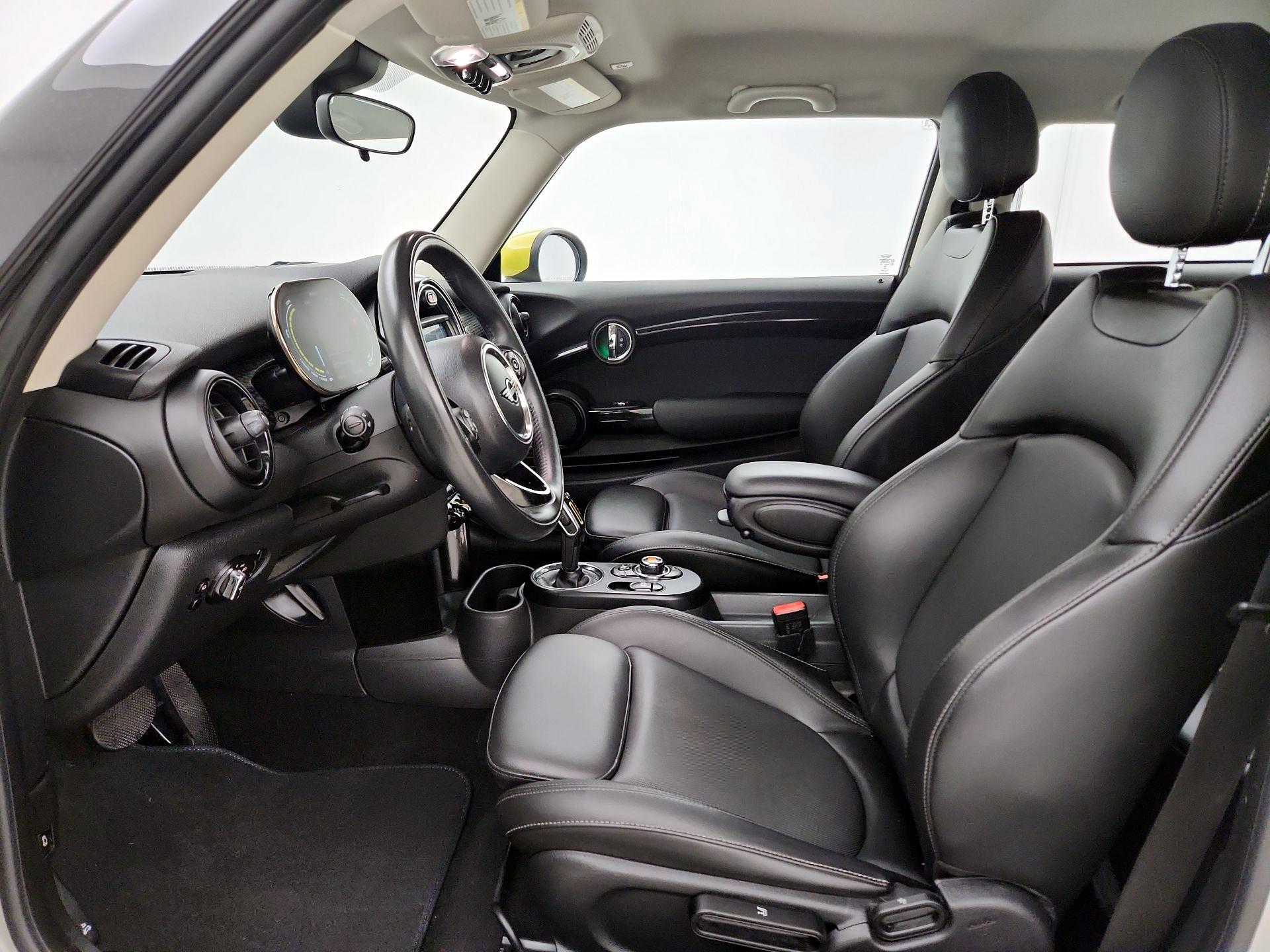 Thumbnail: 2021 MINI Cooper Hardtop - 11