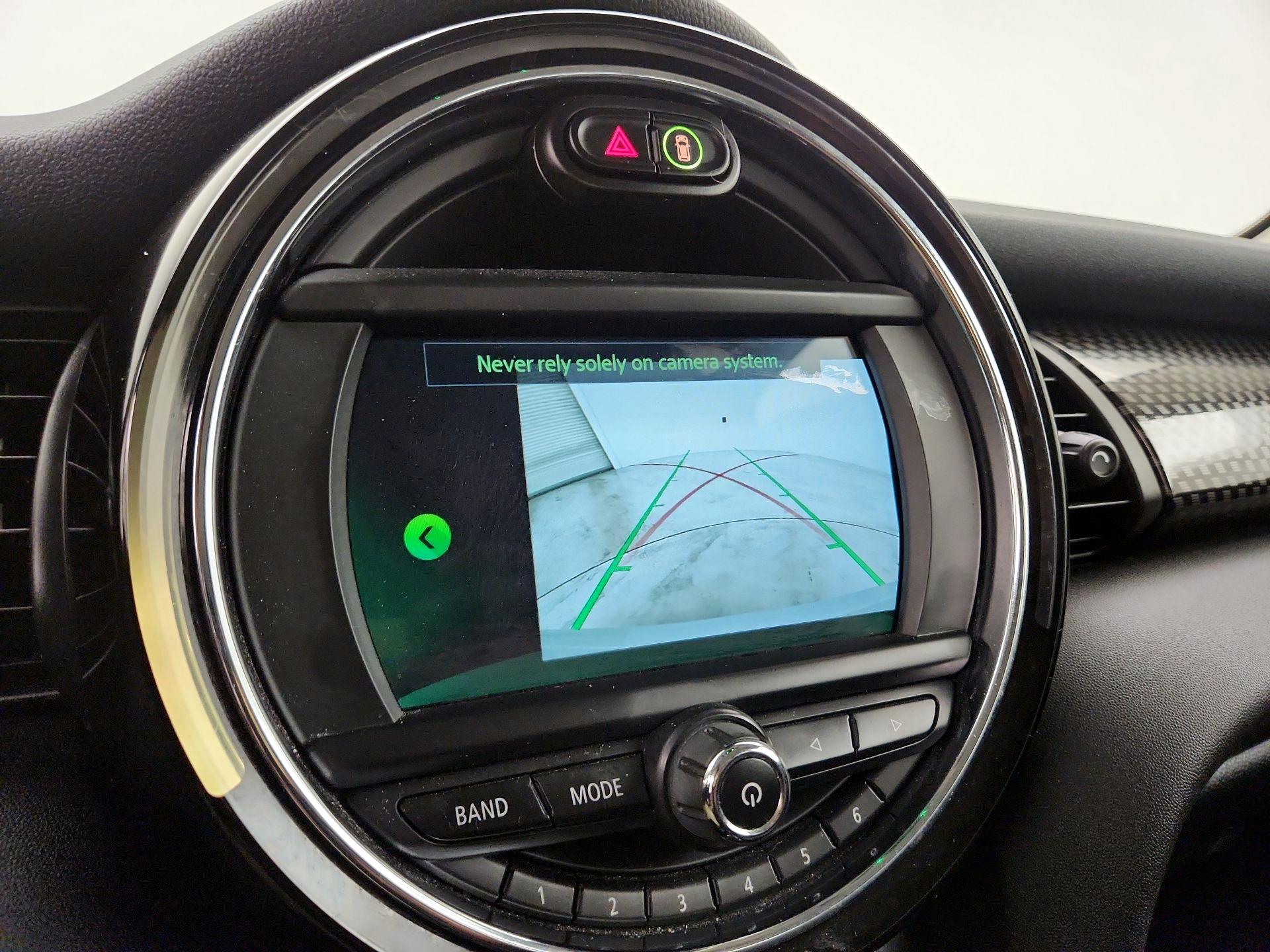 Thumbnail: 2021 MINI Cooper Hardtop - 15