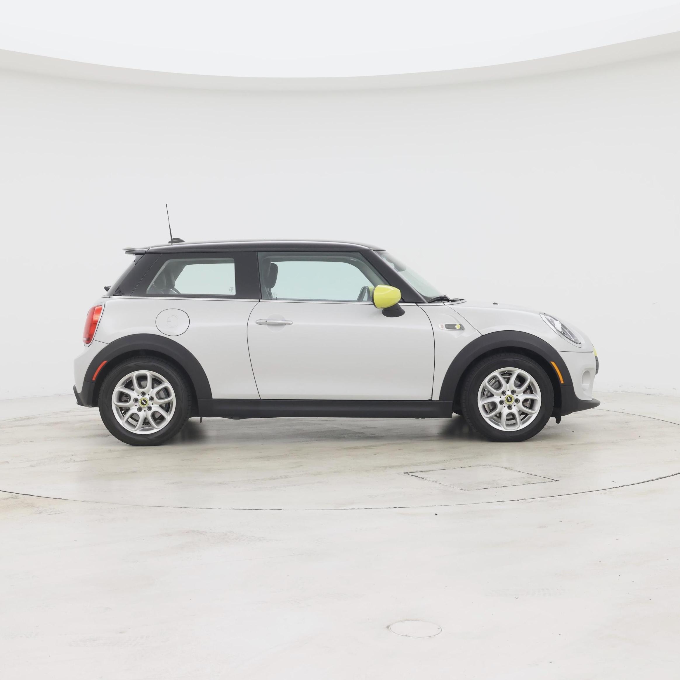 Thumbnail: 2021 MINI Cooper Hardtop - 7