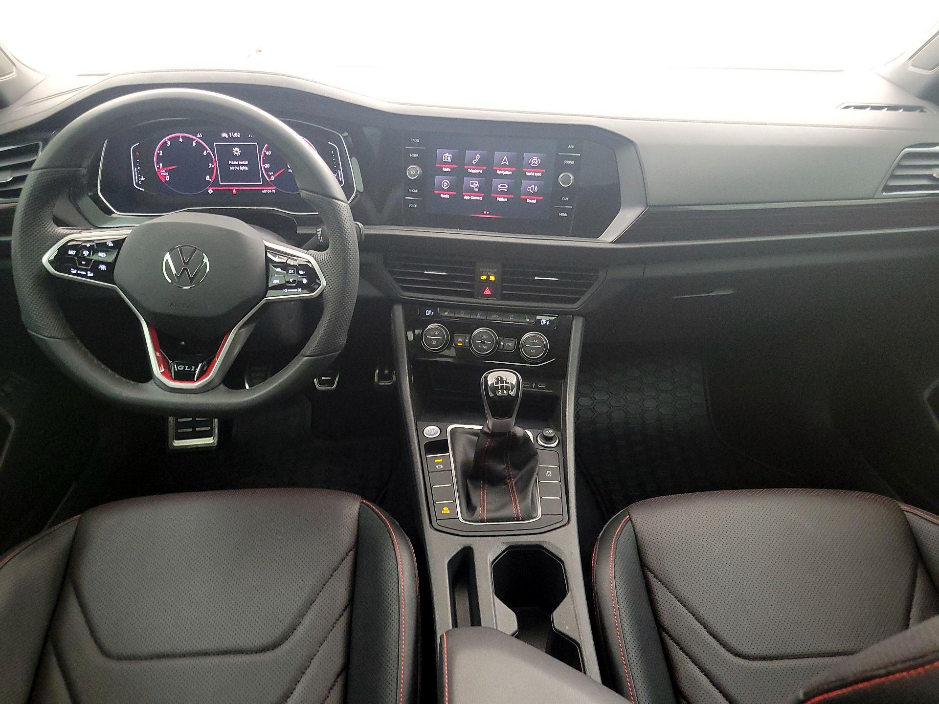 Thumbnail: 2024 Volkswagen Jetta - 9