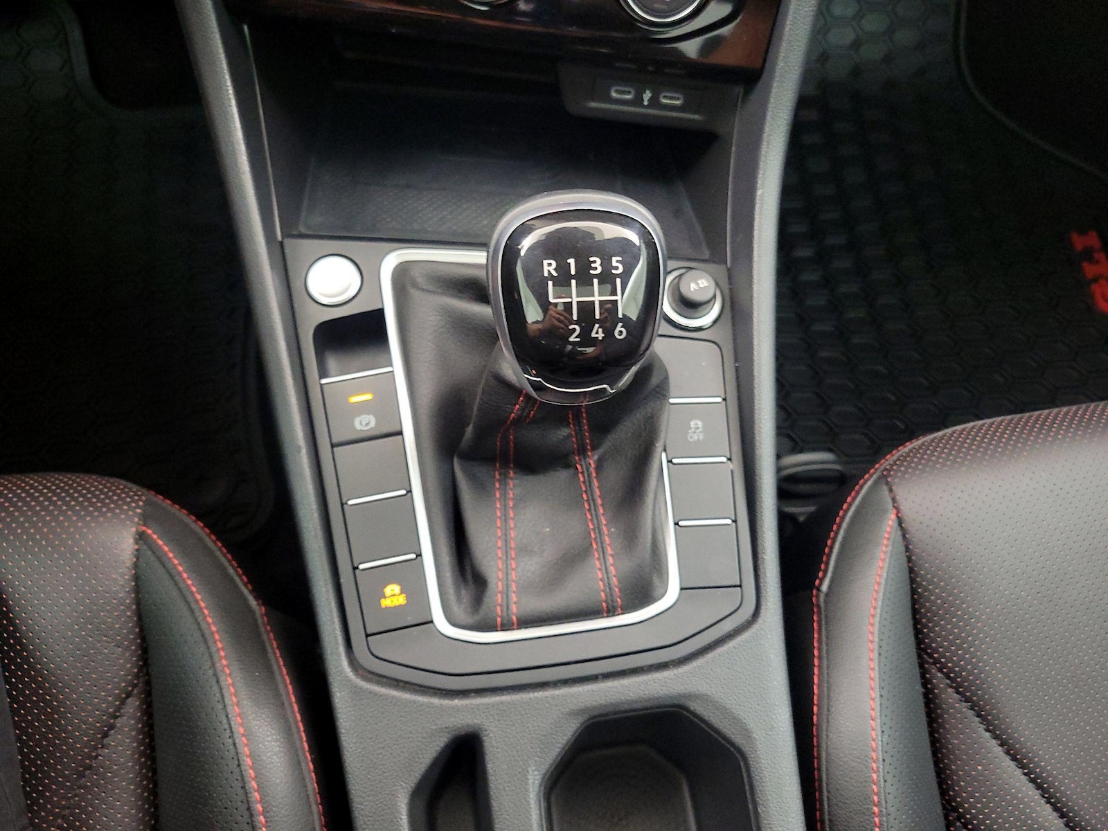 2024 Volkswagen Jetta GLI Autobahn - Photo 18