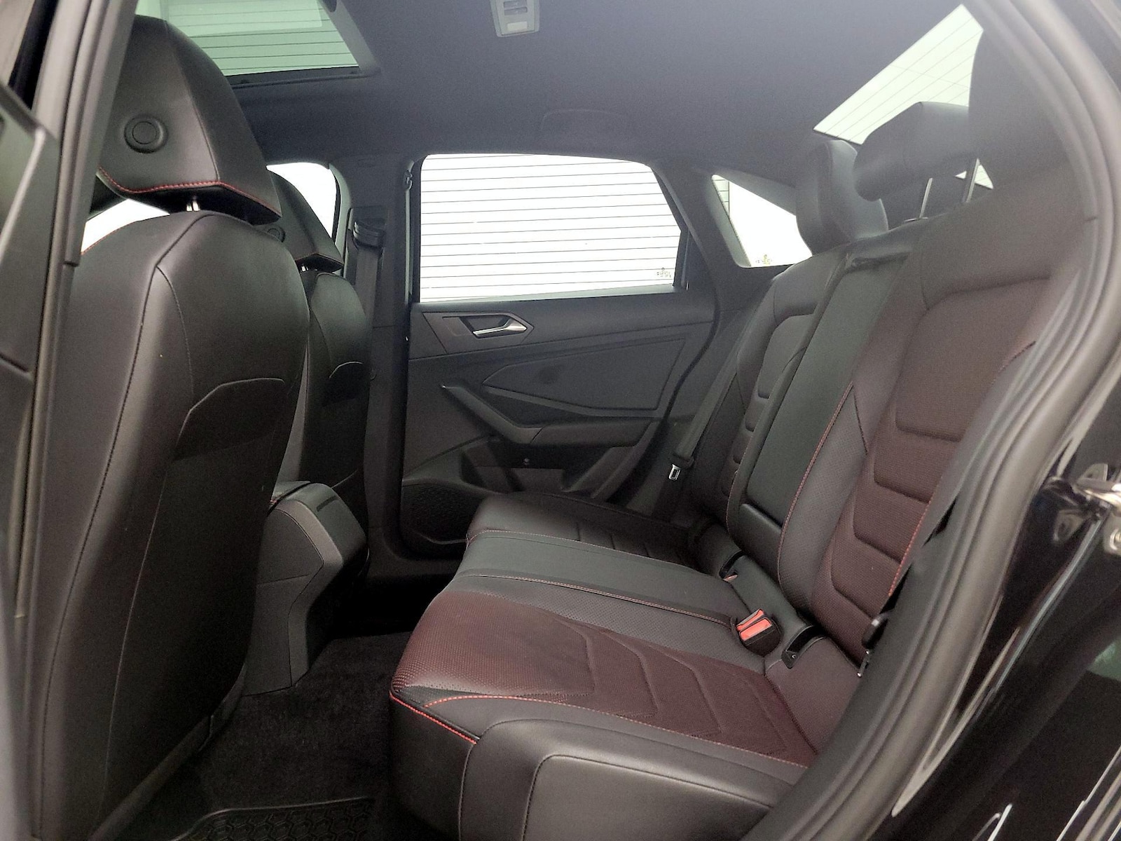 2024 Volkswagen Jetta GLI Autobahn - Photo 21