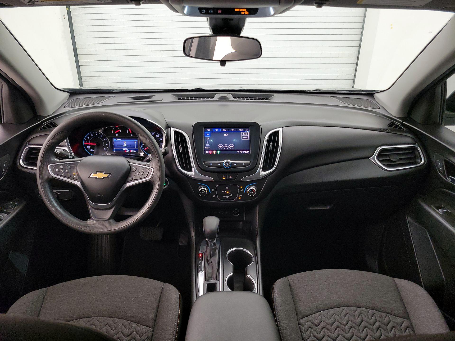 Thumbnail: 2022 Chevrolet Equinox - 9
