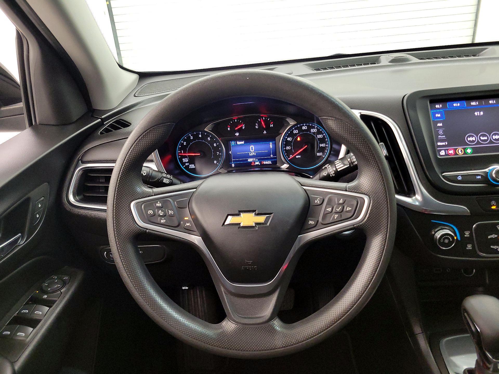Thumbnail: 2022 Chevrolet Equinox - 10