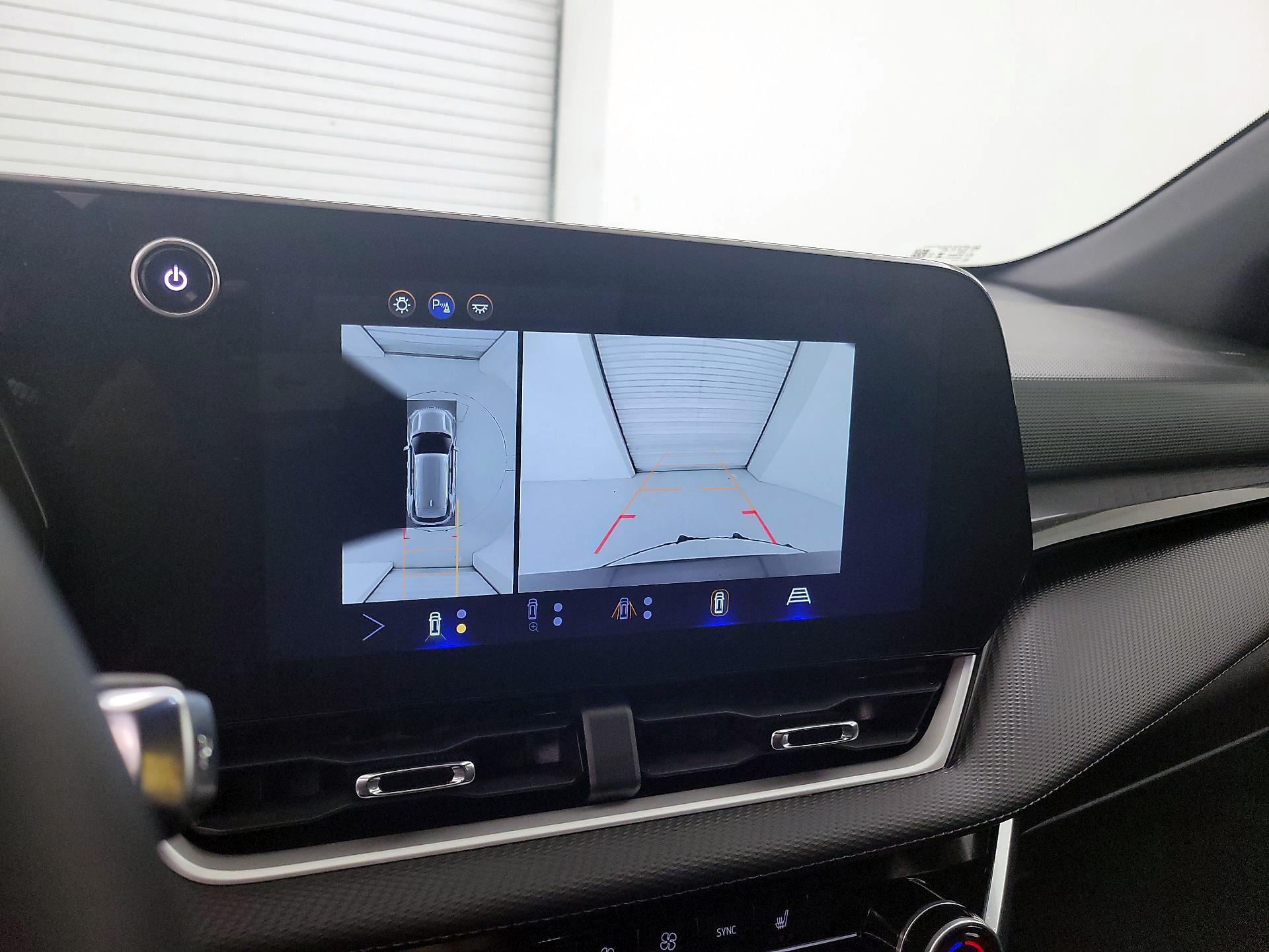 Thumbnail: 2025 Chevrolet Equinox - 14