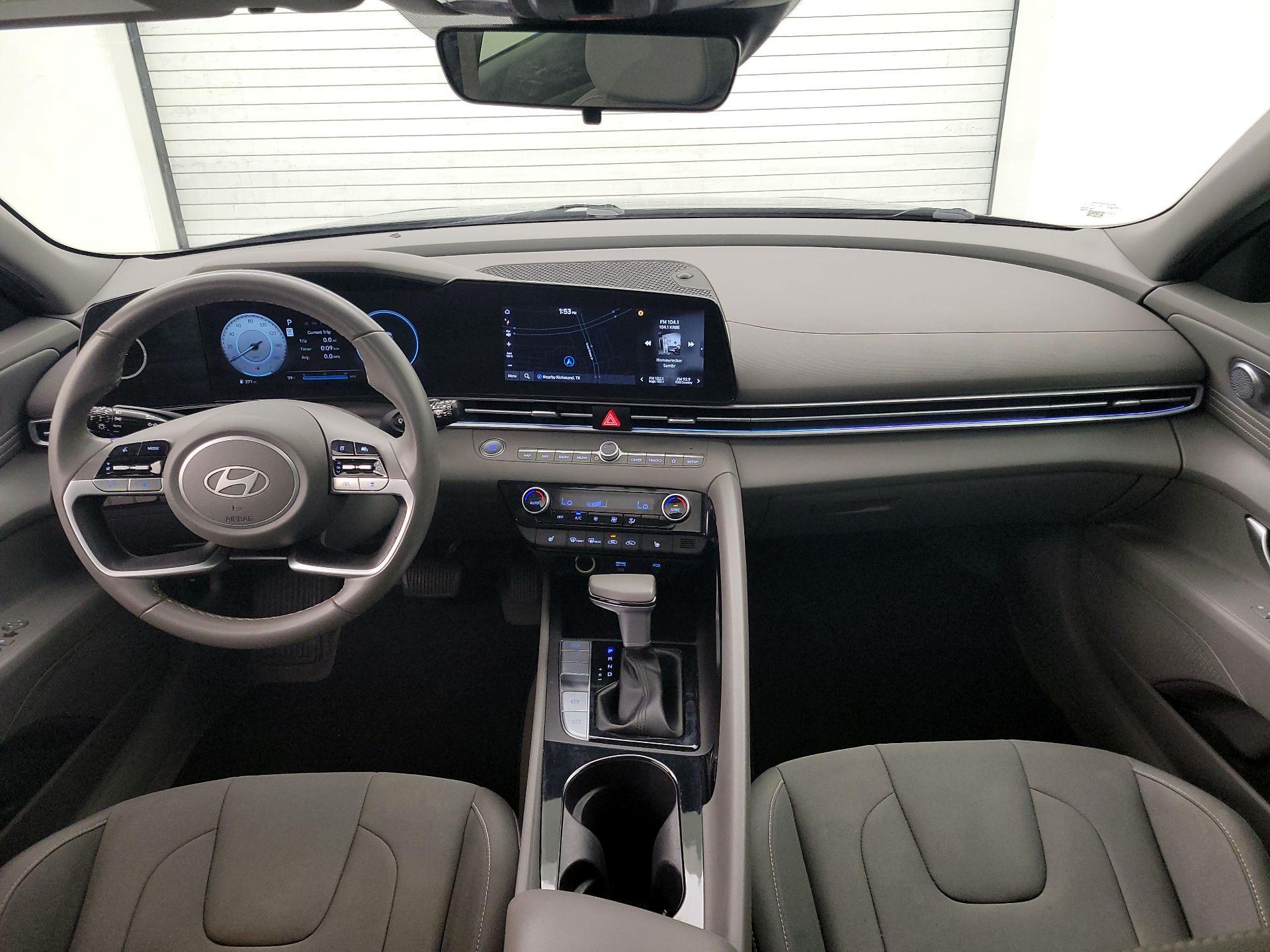 Thumbnail: 2024 Hyundai Elantra - 9