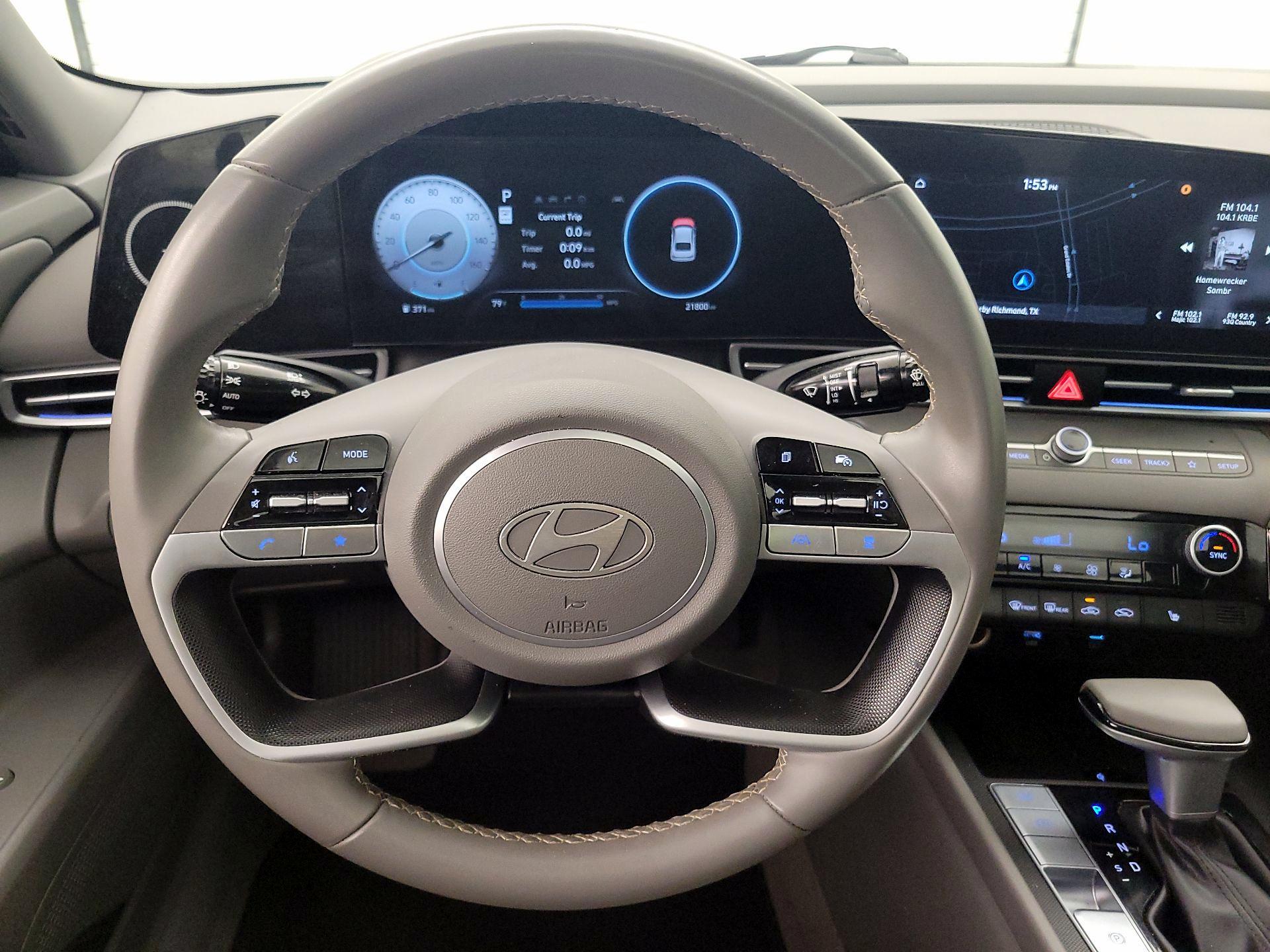 Thumbnail: 2024 Hyundai Elantra - 10