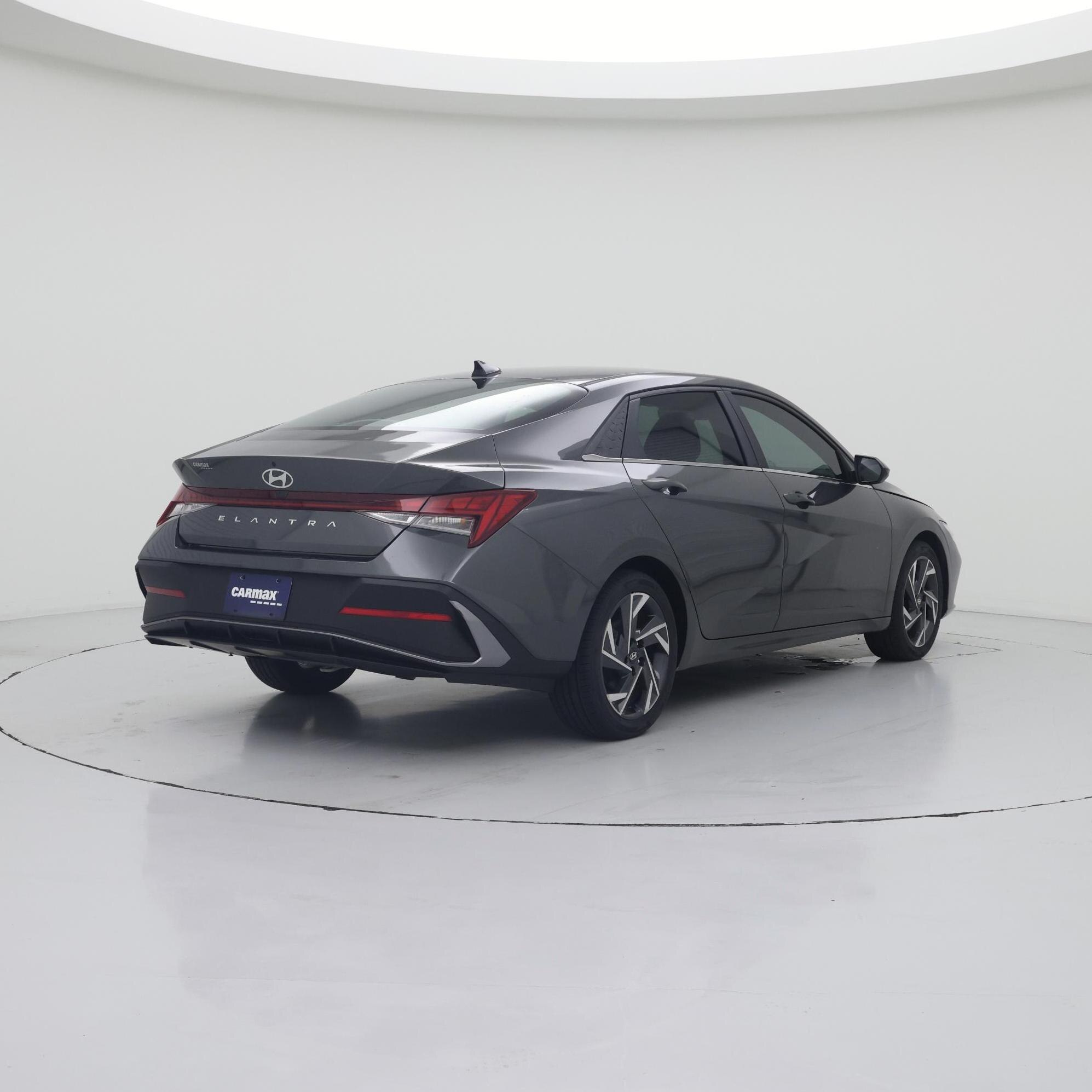 Thumbnail: 2024 Hyundai Elantra - 8