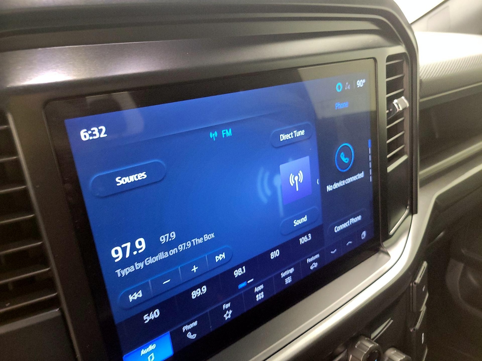 2025 Ford F-150 STX - Photo 16