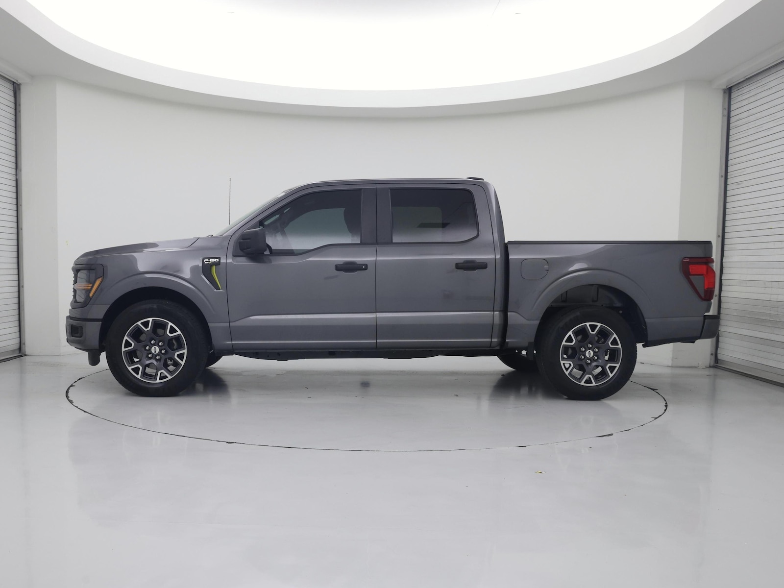 2025 Ford F-150 STX - Photo 4