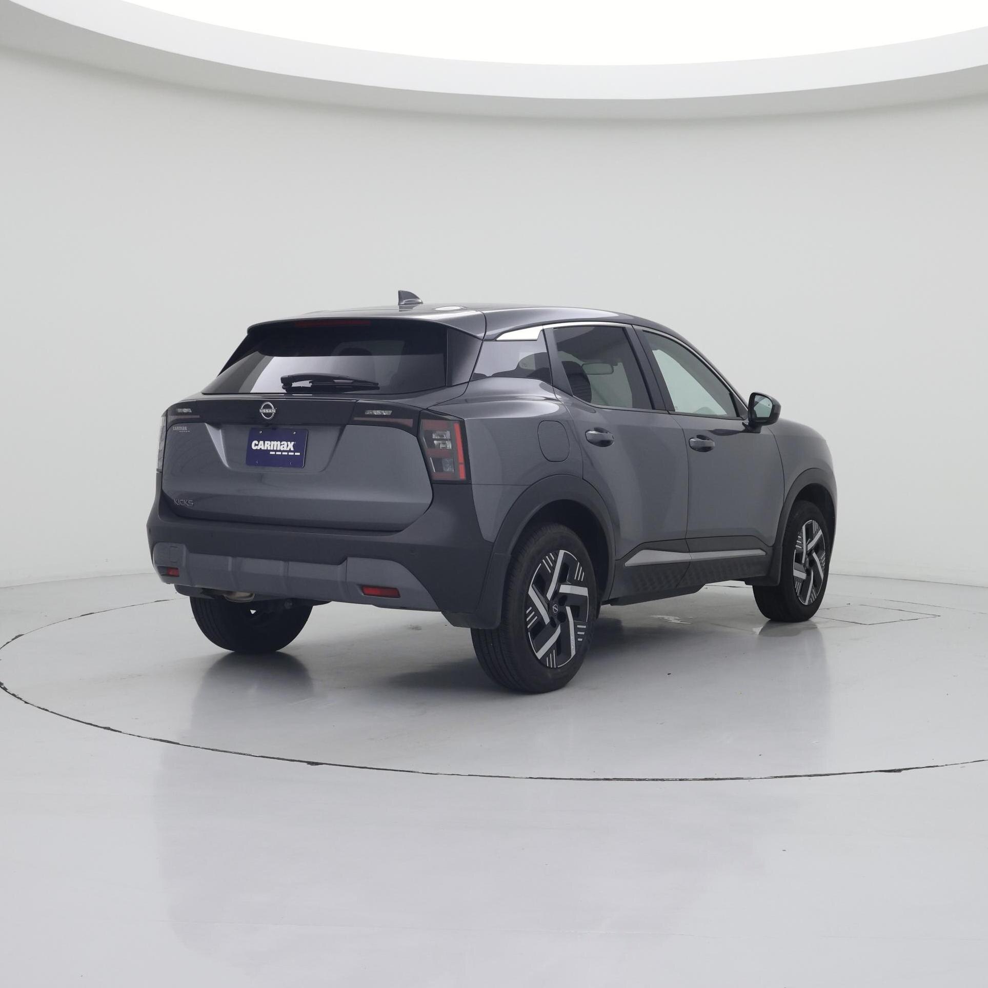 Thumbnail: 2025 Nissan Kicks - 8