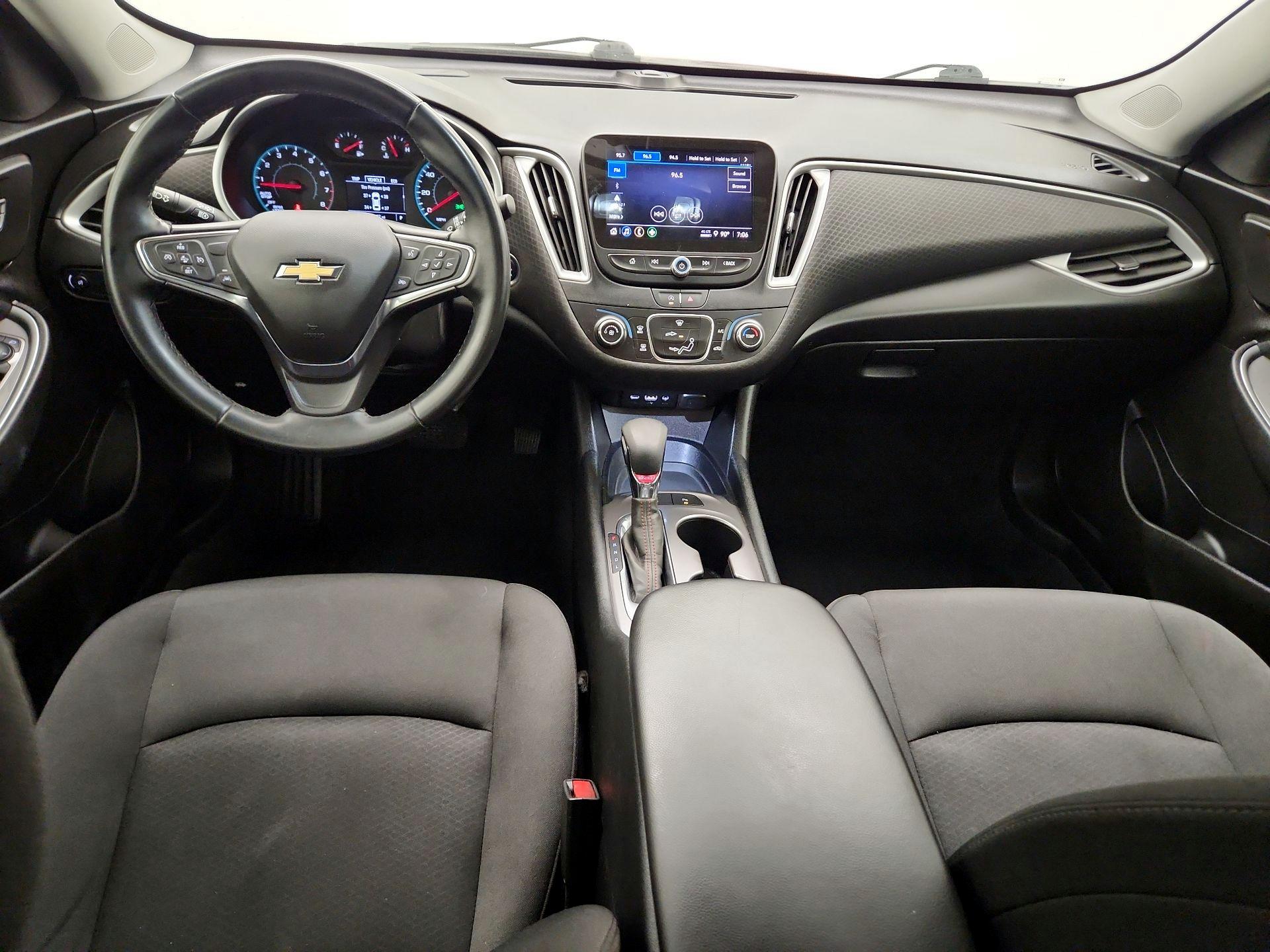 Thumbnail: 2024 Chevrolet Malibu - 9