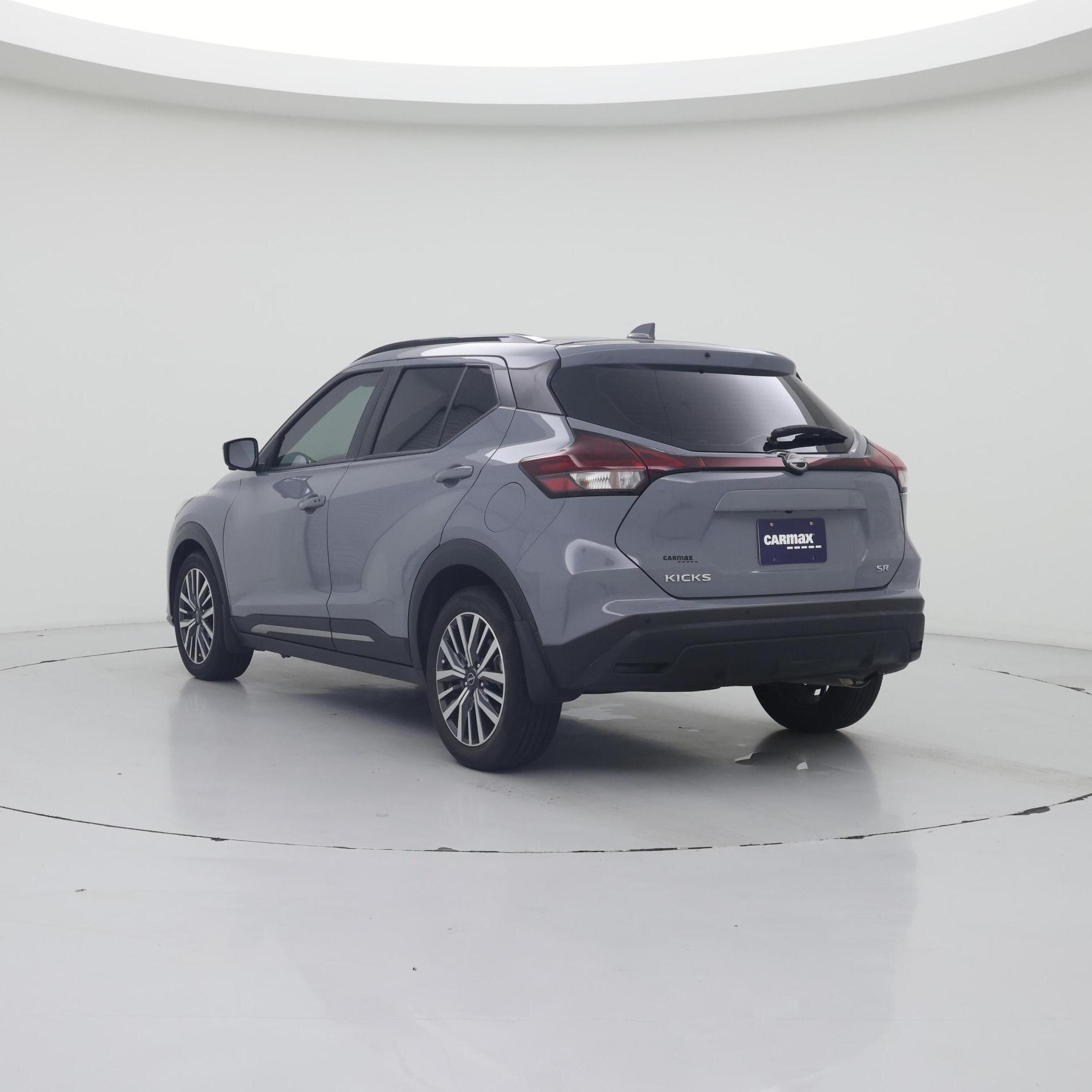Thumbnail: 2023 Nissan Kicks - 2
