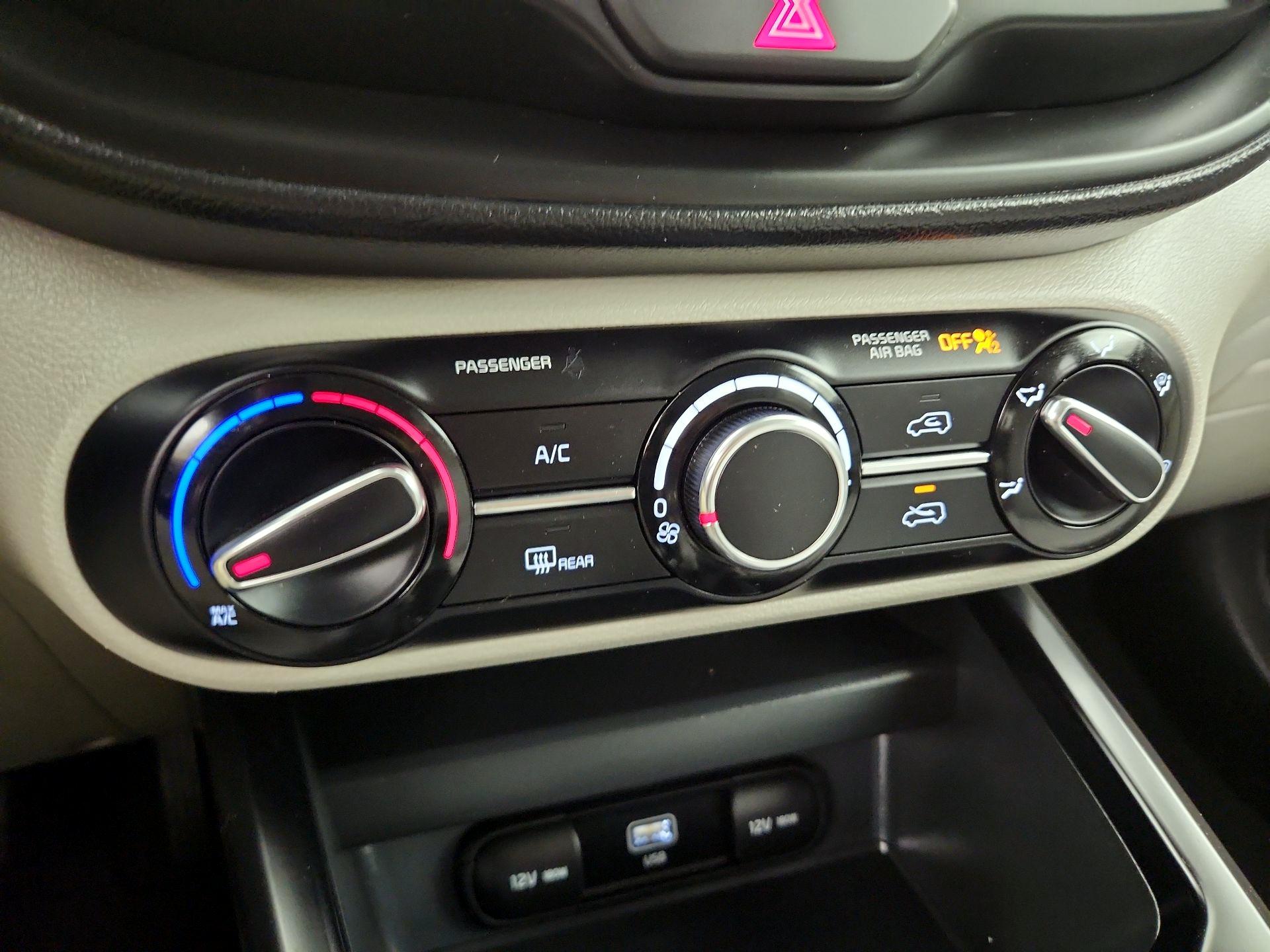 Thumbnail: 2023 Kia Soul - 16