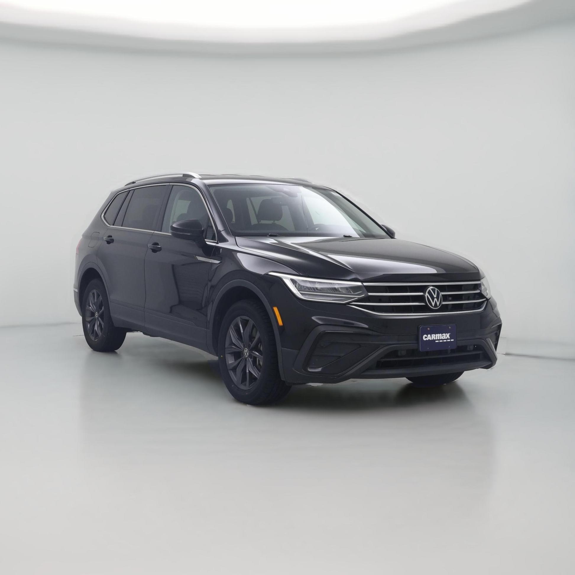Thumbnail: 2023 Volkswagen Tiguan - 1