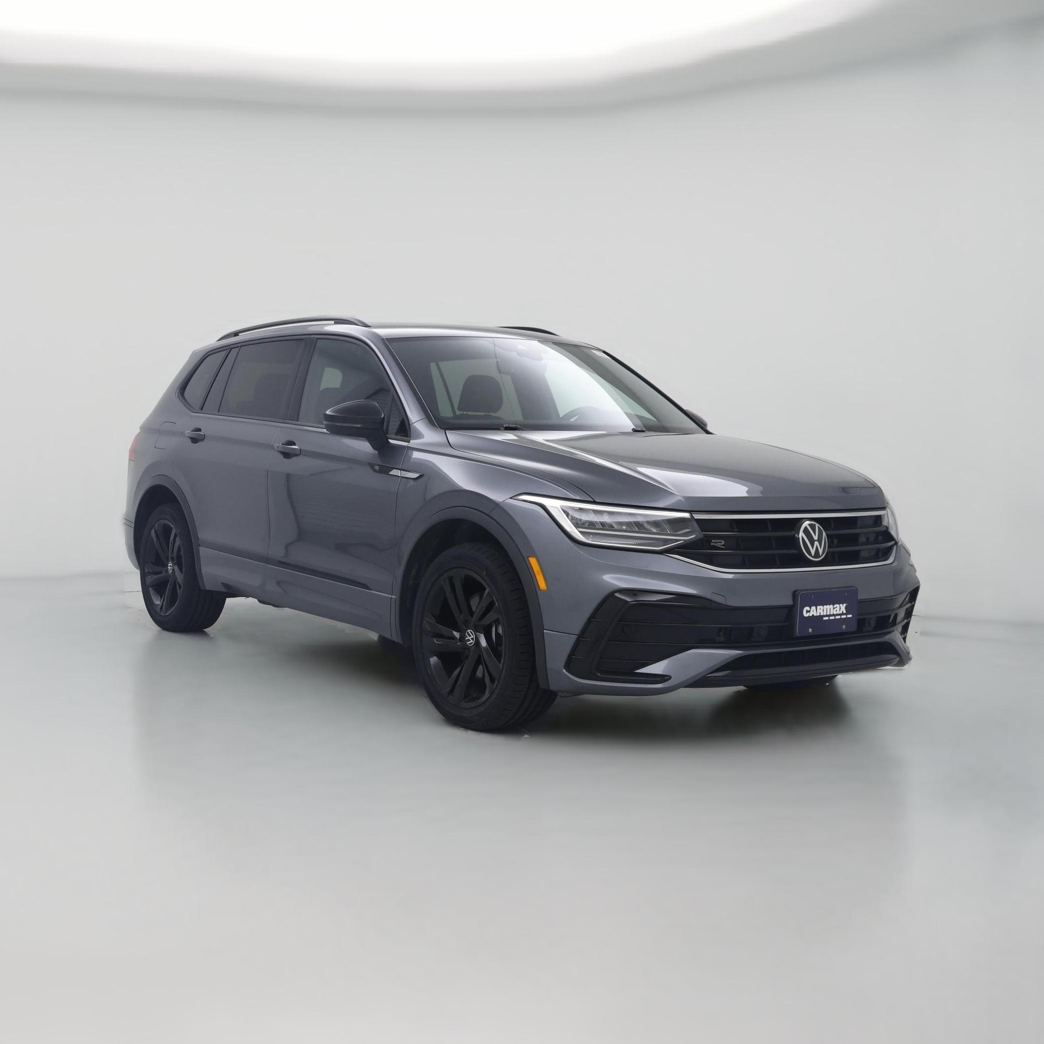 Thumbnail: 2023 Volkswagen Tiguan - 1