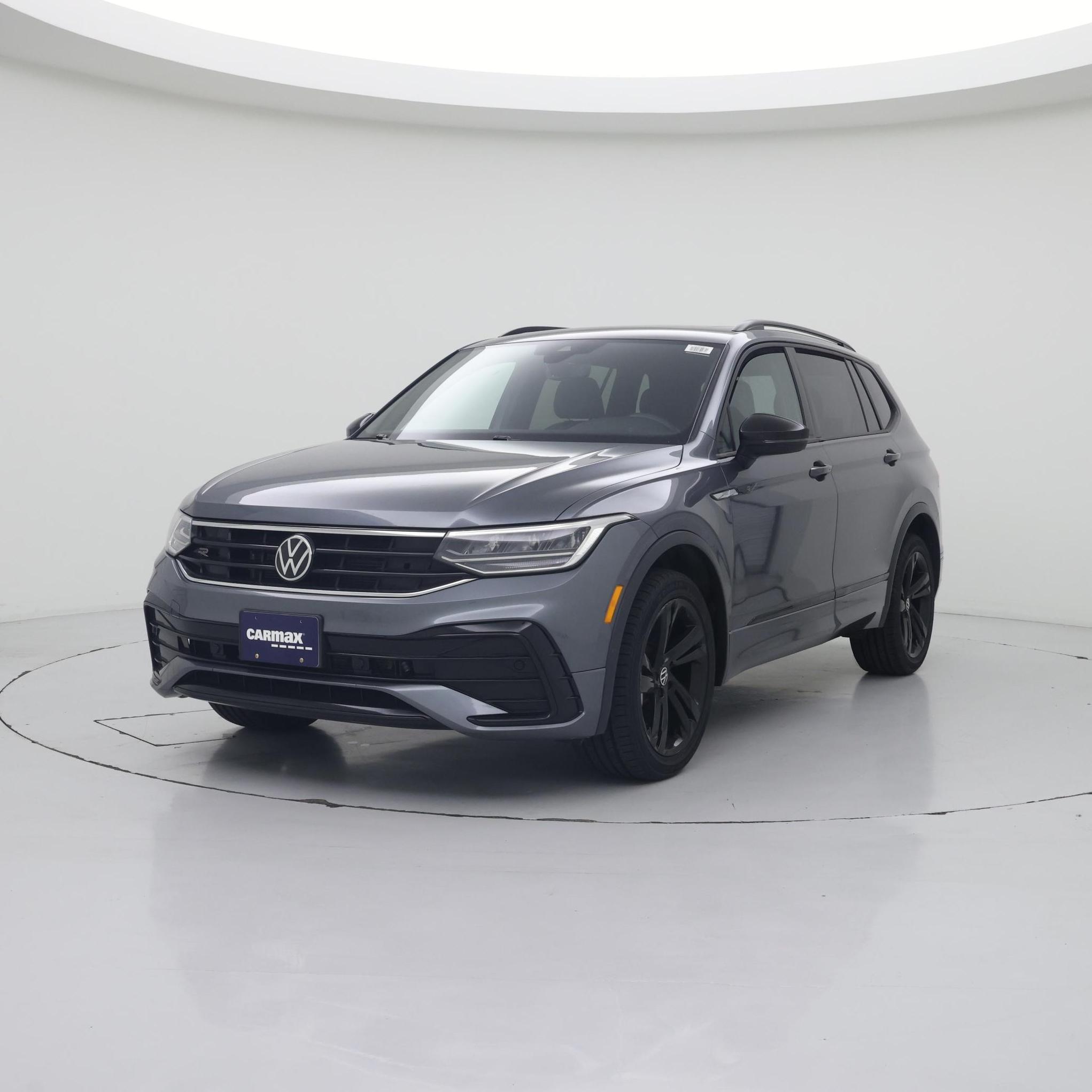 Thumbnail: 2023 Volkswagen Tiguan - 4