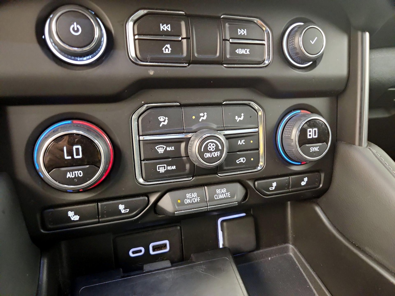 2024 Chevrolet Tahoe LT - Photo 17