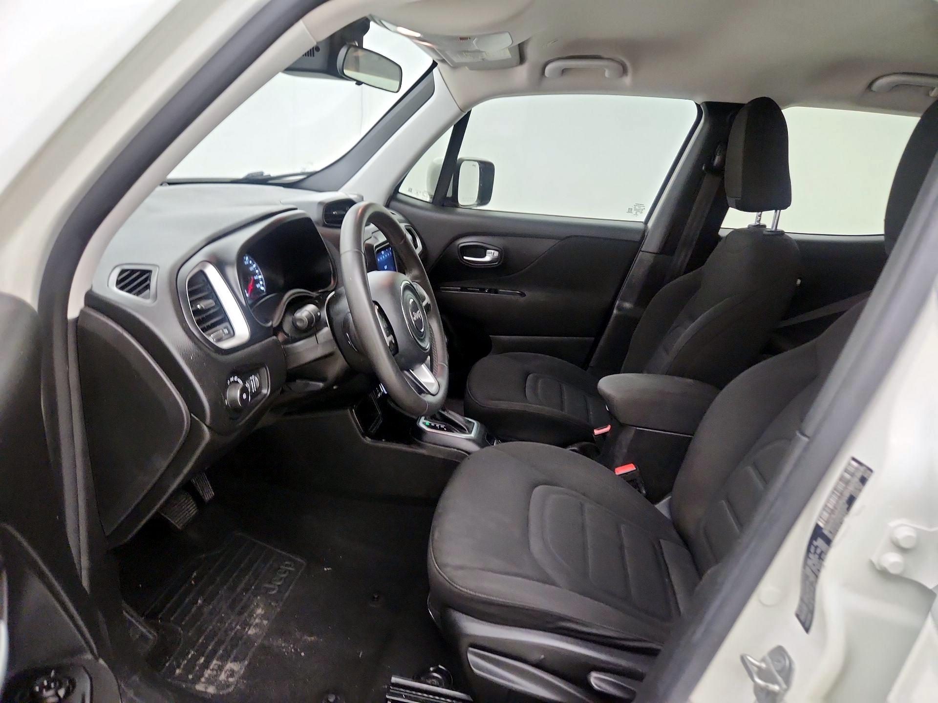 Thumbnail: 2021 Jeep Renegade - 11