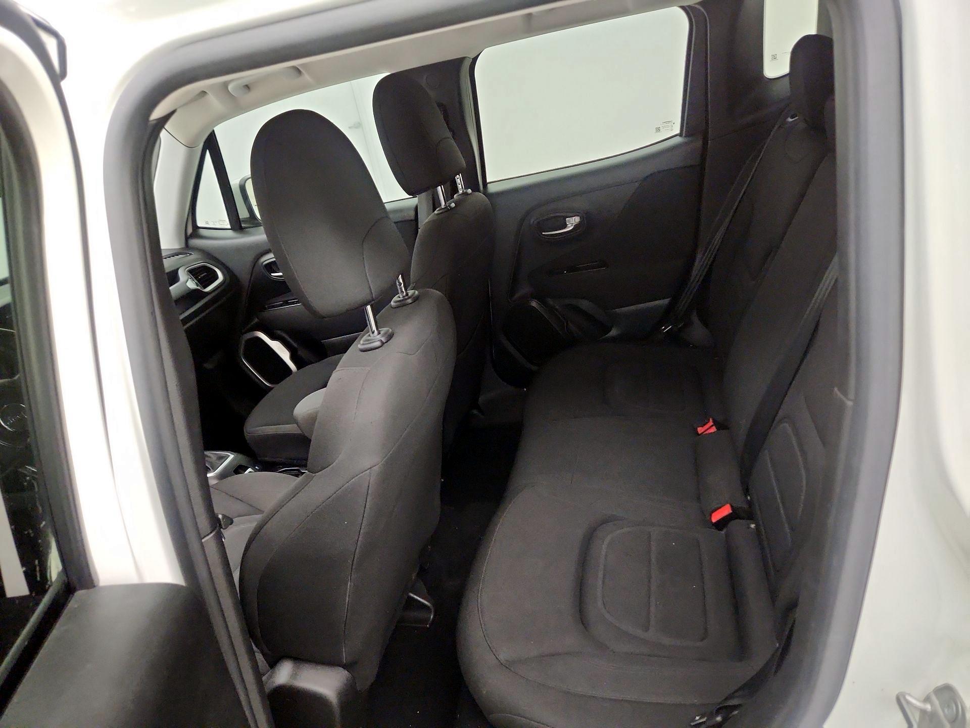 Thumbnail: 2021 Jeep Renegade - 19