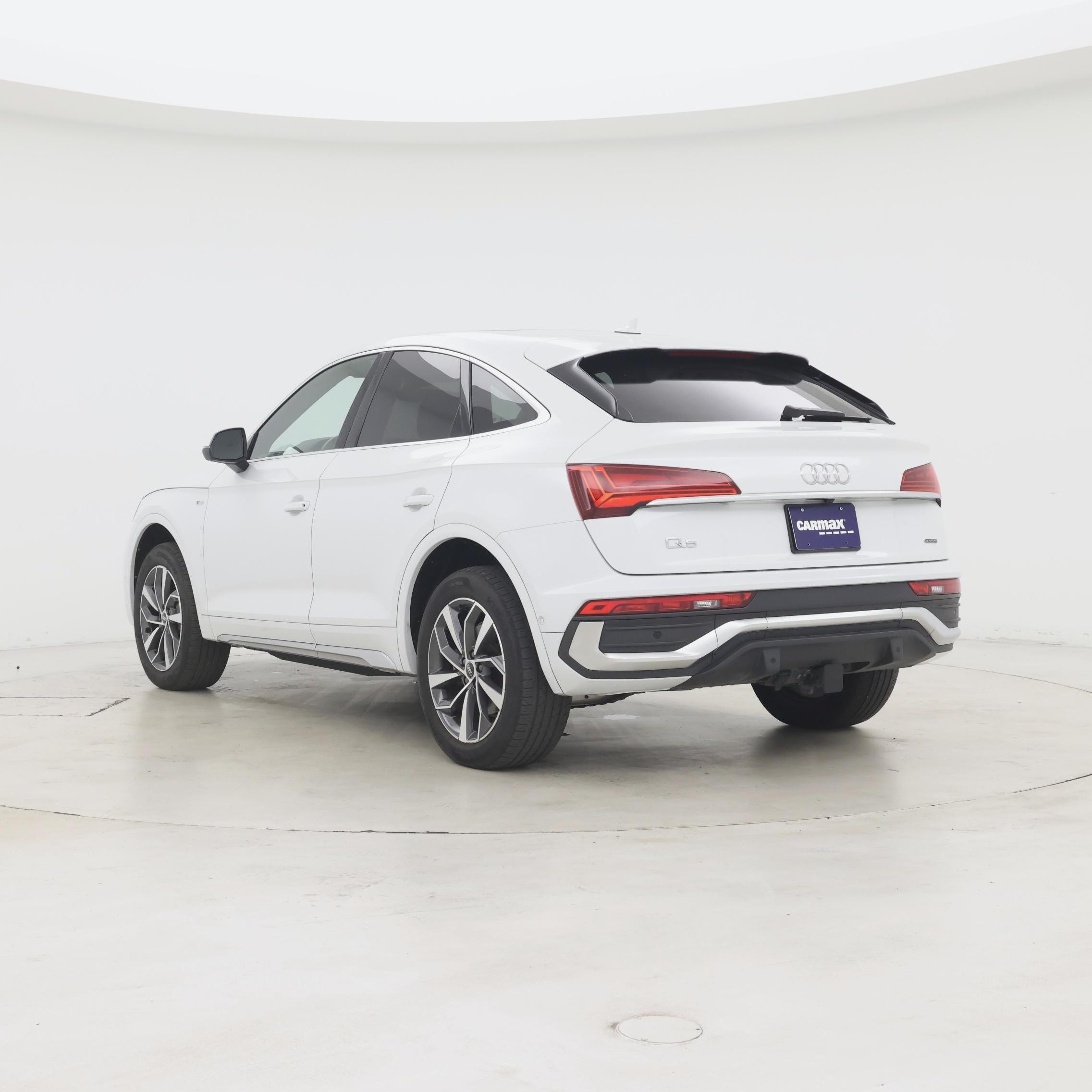 Thumbnail: 2023 Audi Q5 - 2
