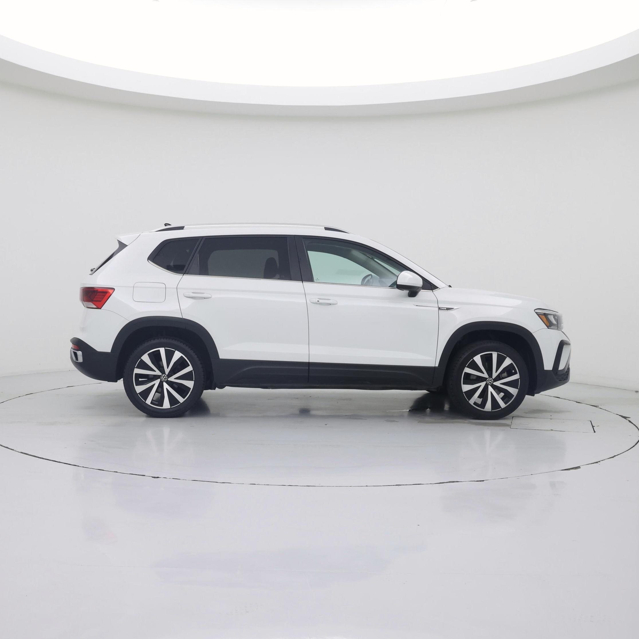 Thumbnail: 2024 Volkswagen Taos - 7