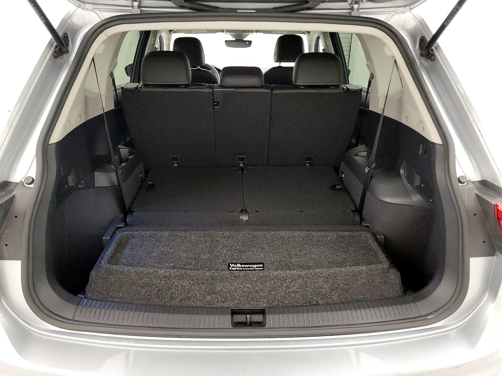2022 Volkswagen Tiguan SE - Photo 23
