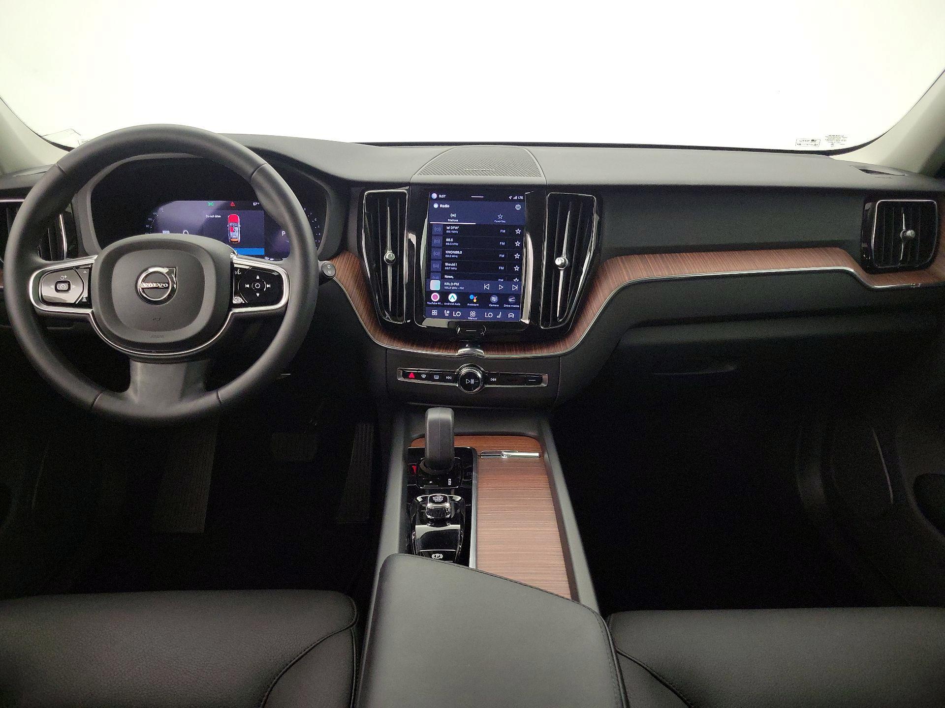 Thumbnail: 2023 Volvo XC60 - 9