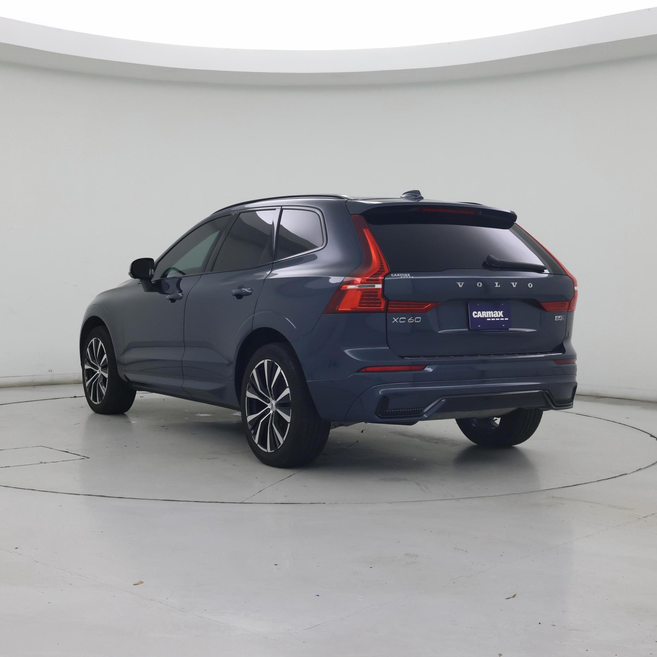 Thumbnail: 2023 Volvo XC60 - 2