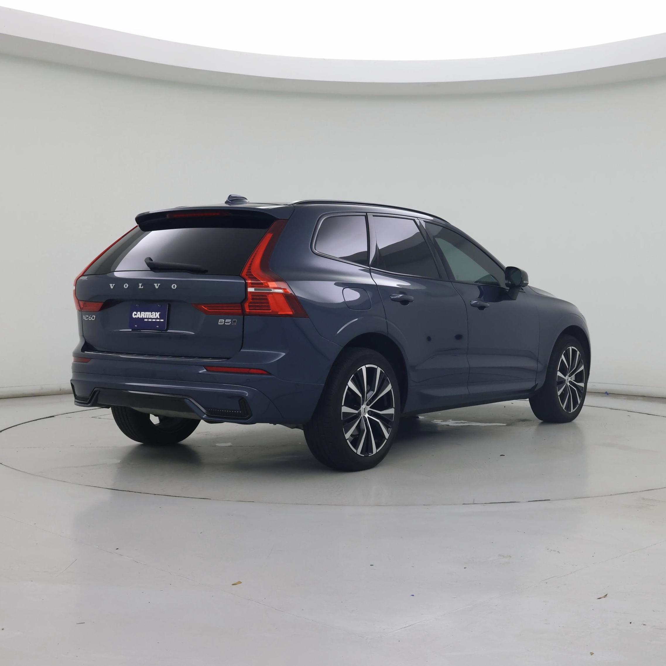 Thumbnail: 2023 Volvo XC60 - 8