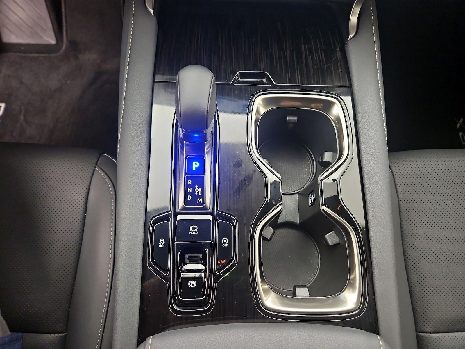 2025 Lexus RX 350 - Photo 18