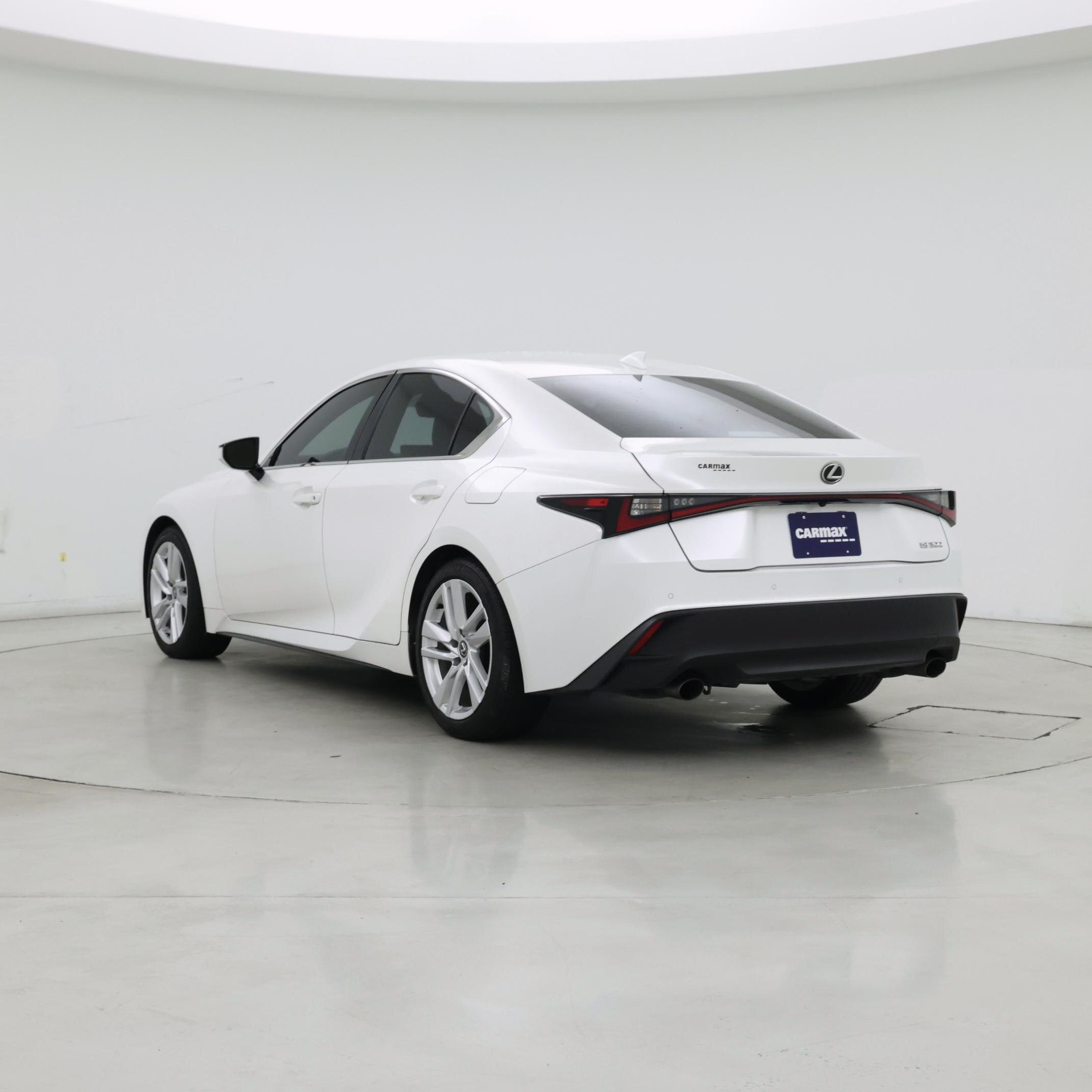 Thumbnail: 2025 Lexus IS - 2