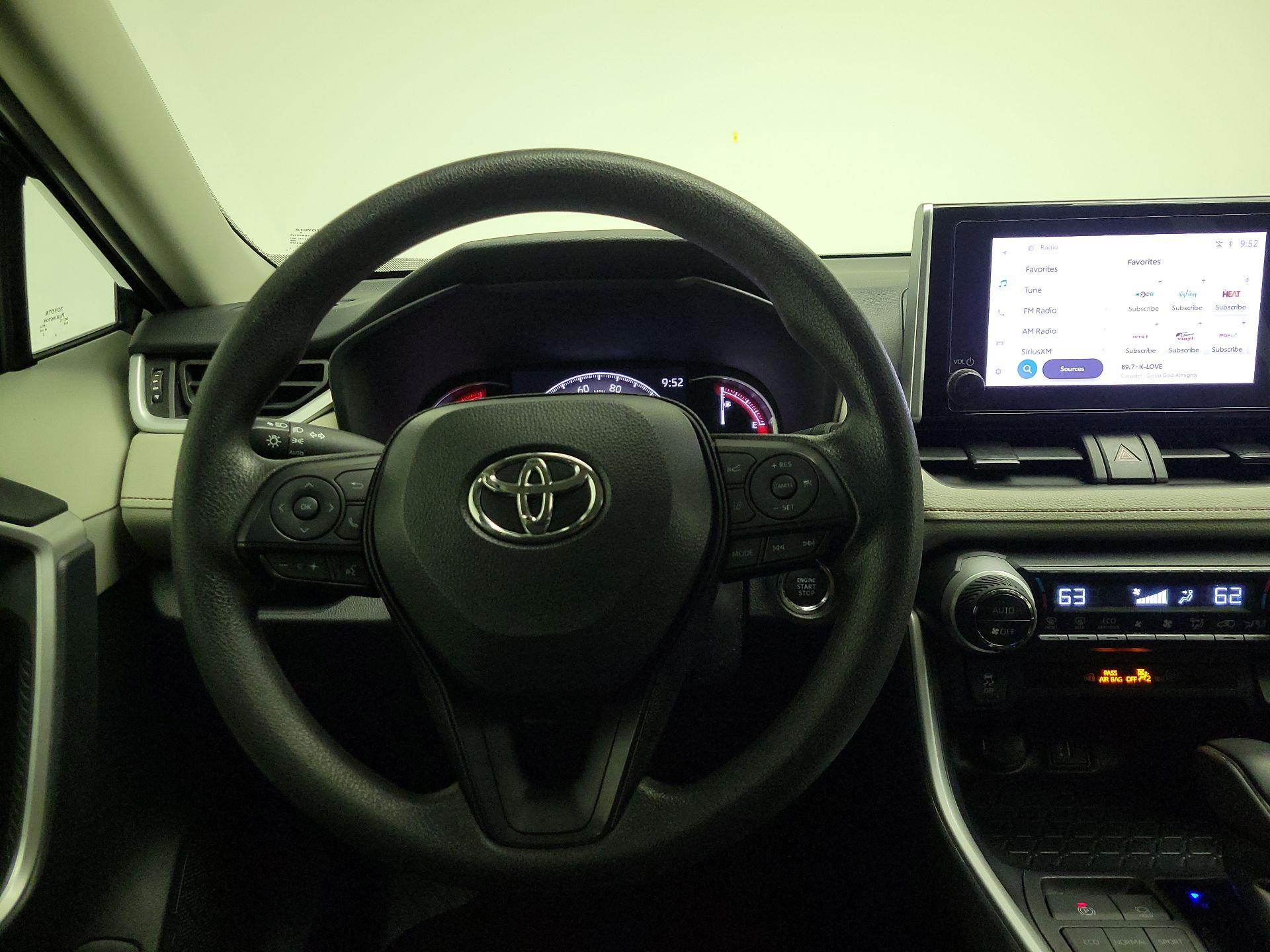 Thumbnail: 2025 Toyota RAV4 - 10