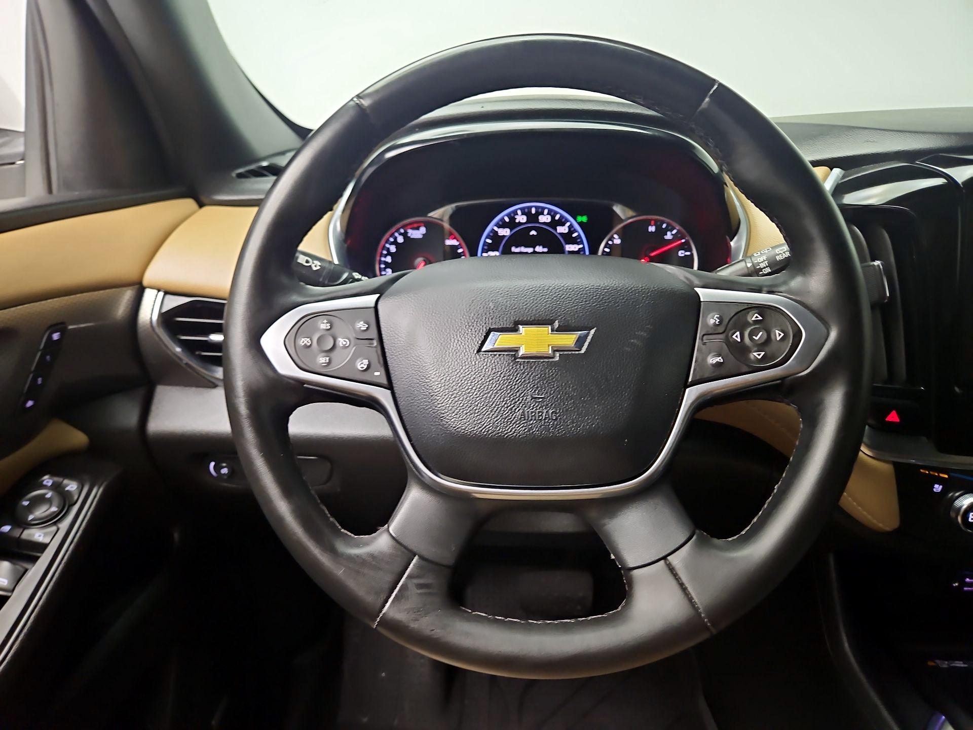 Thumbnail: 2023 Chevrolet Traverse - 10