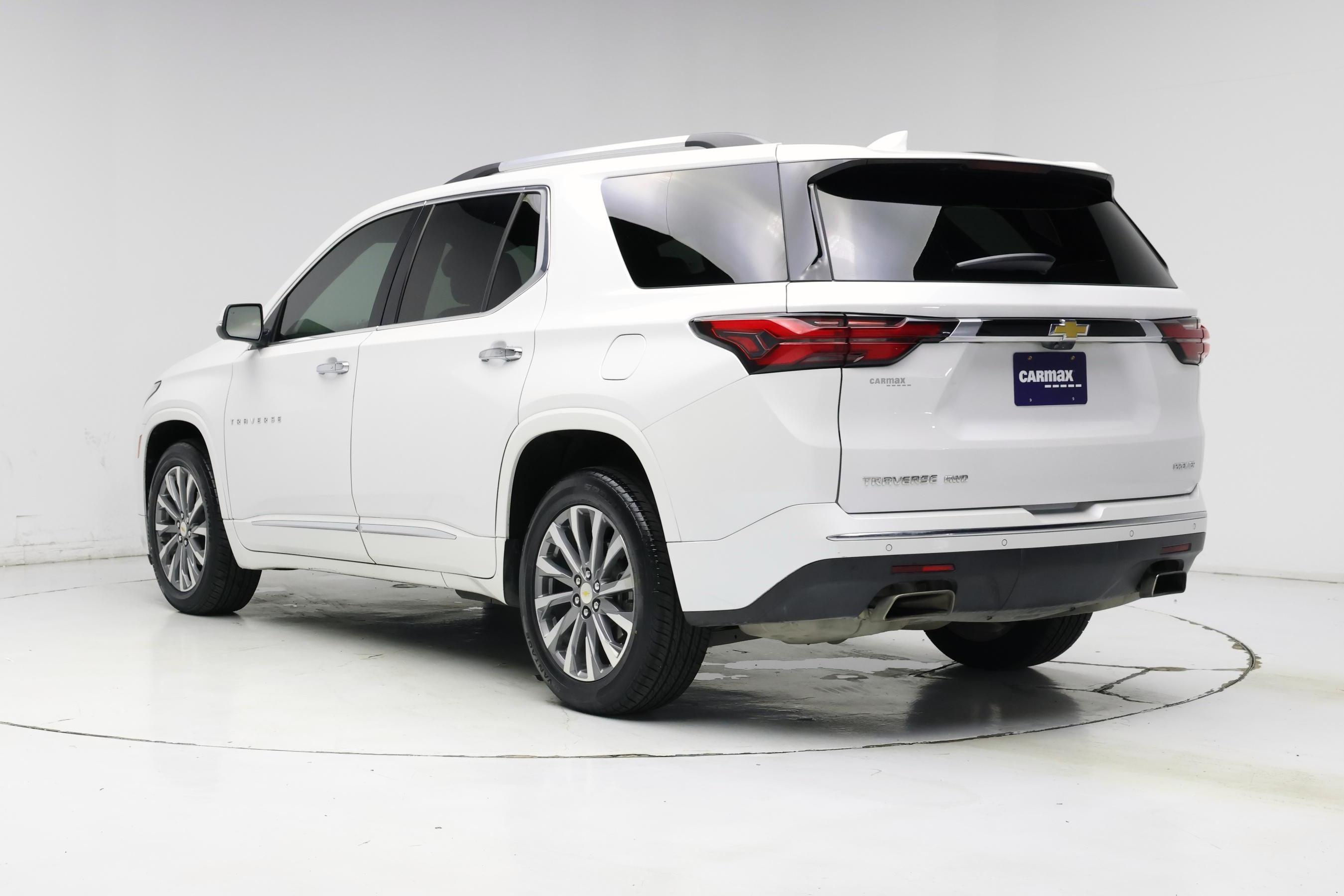 Thumbnail: 2023 Chevrolet Traverse - 2
