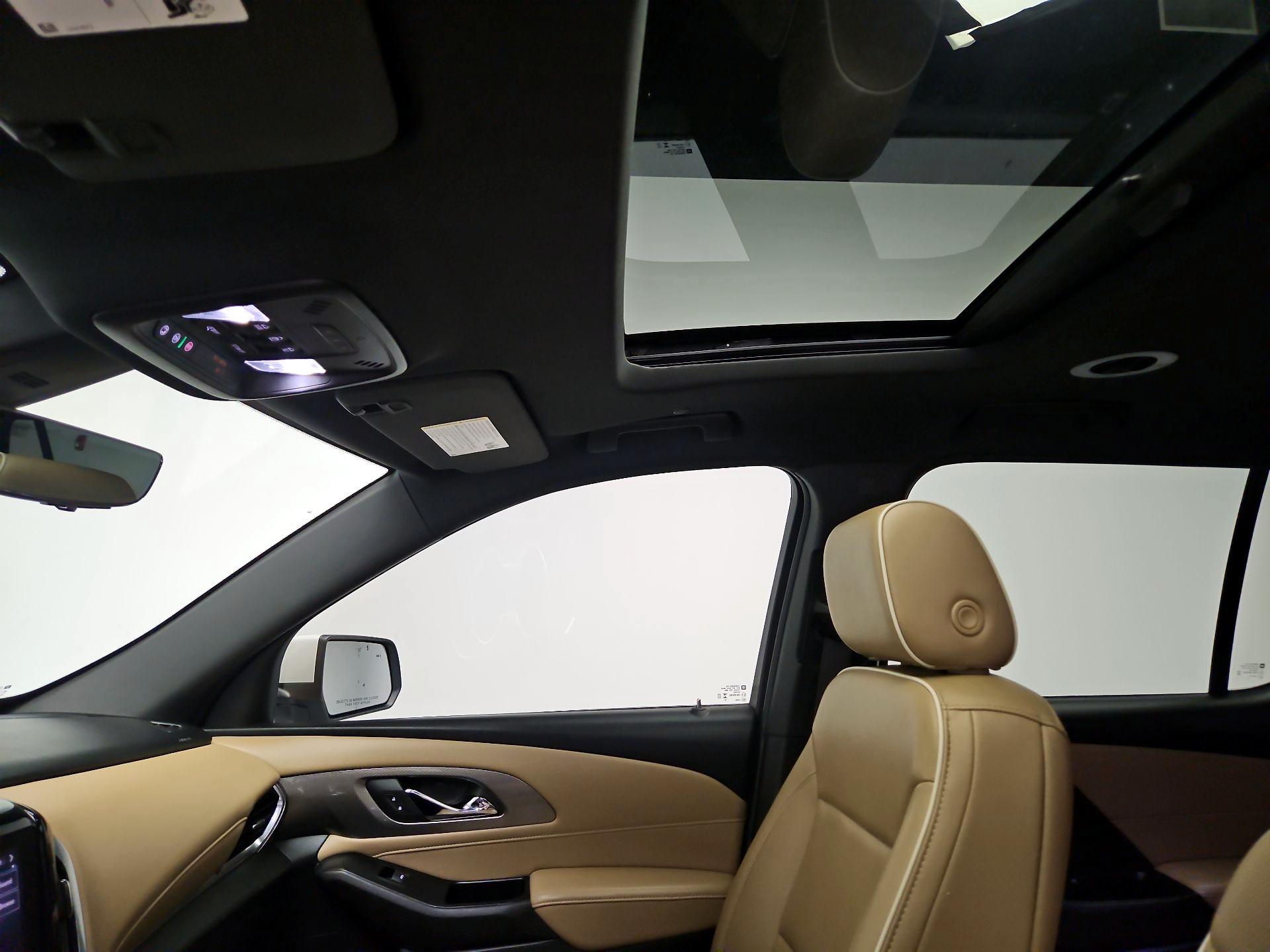 Thumbnail: 2023 Chevrolet Traverse - 19